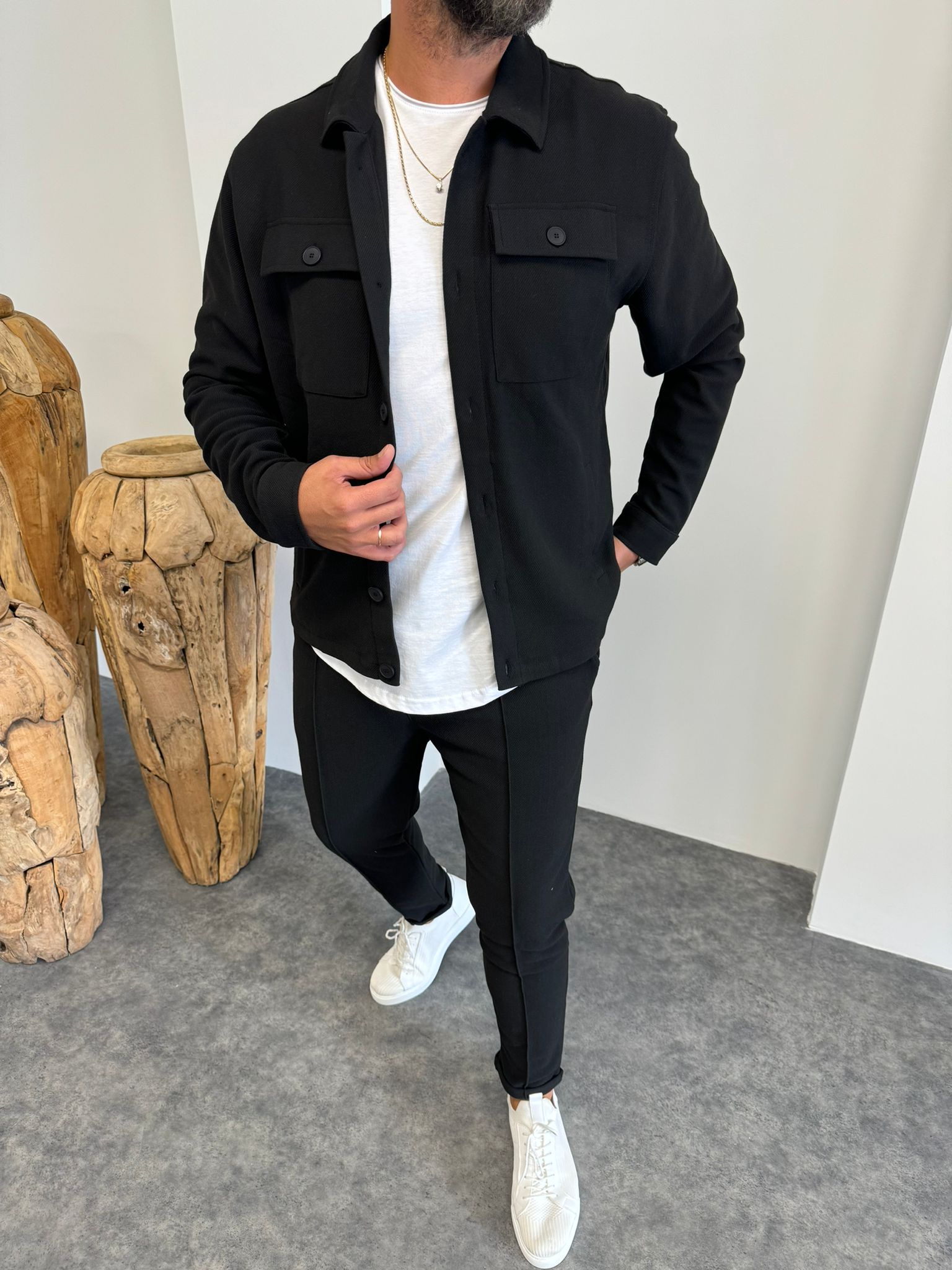 Siyah Çizgili Çift Cepli Takım