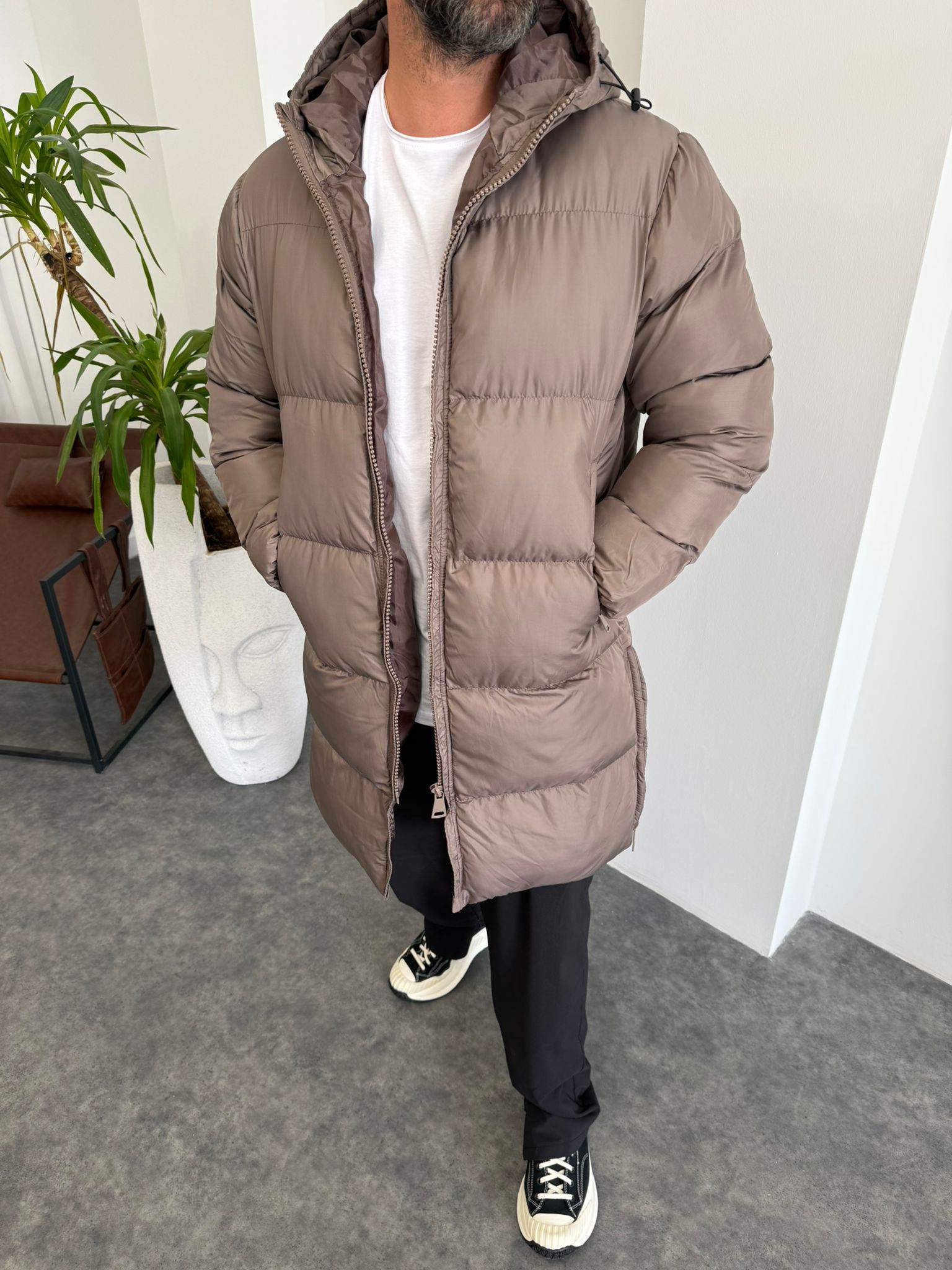 Fermuarlı Krem Uzun Şişme Mont