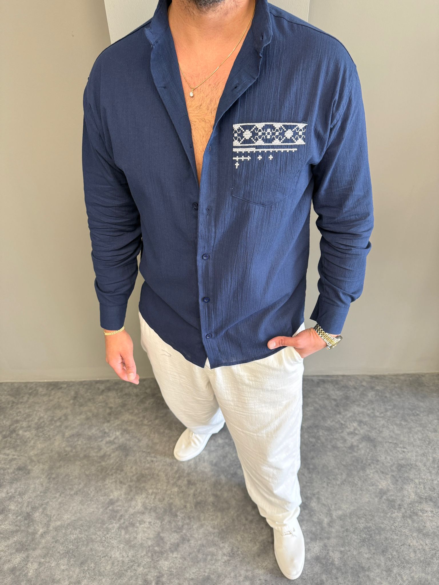 Lacivert Nakış Detaylı Gömlek