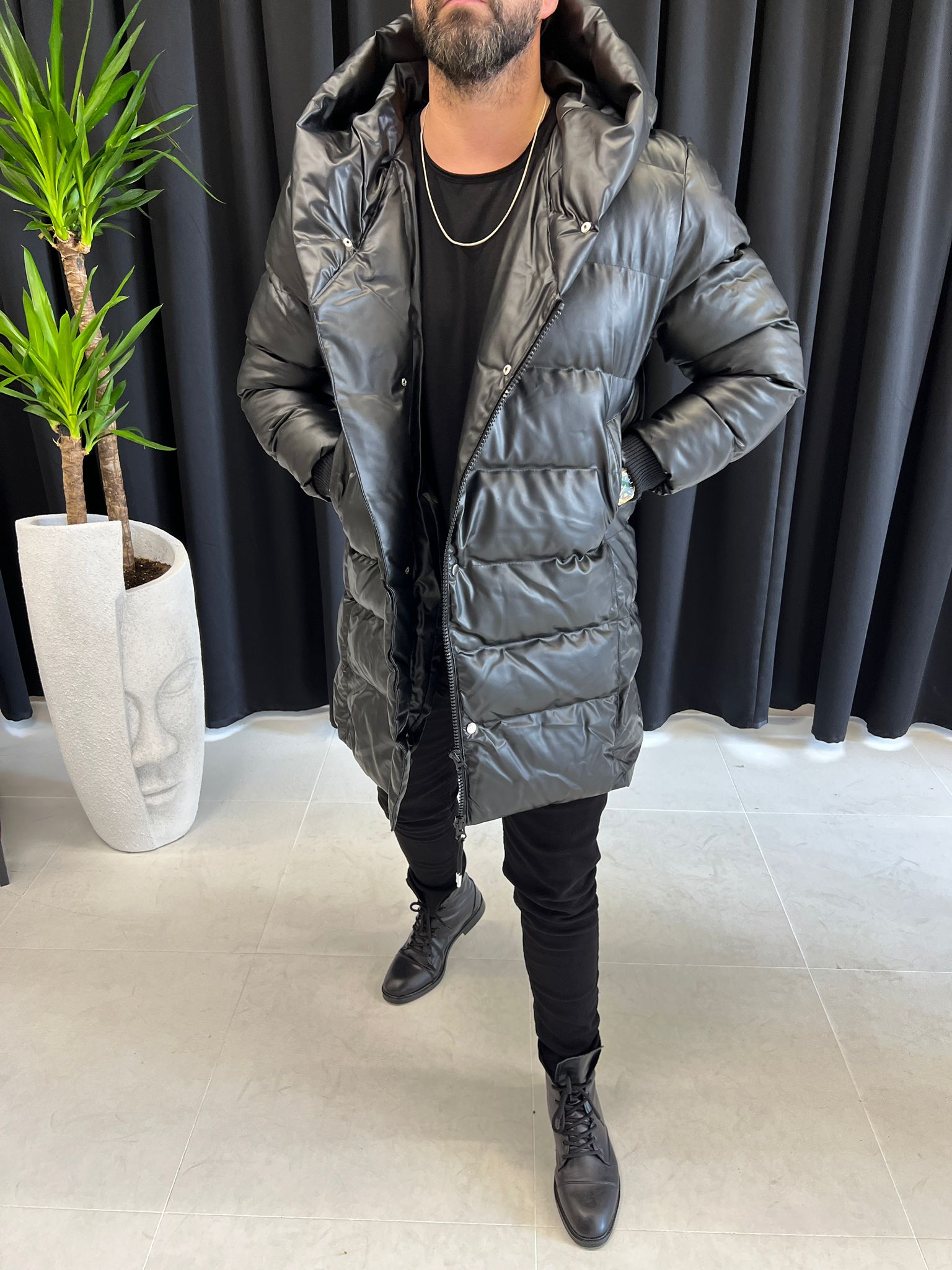 Uzun Kapüşonlu Deri Mont