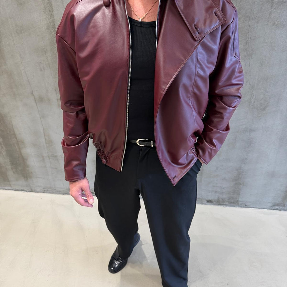 Siyah Tasarım Yaka Detaylı Deri Mont