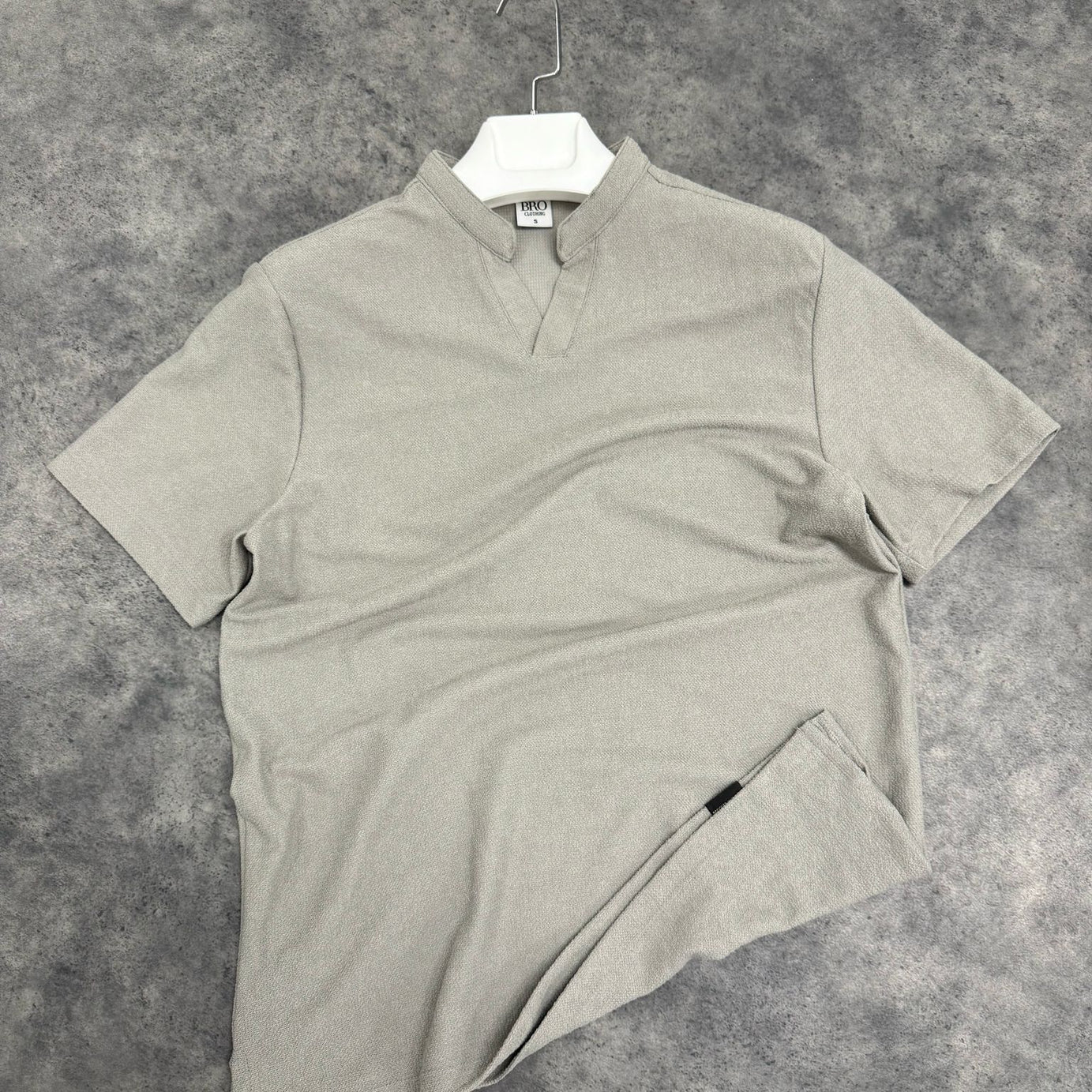 Hakim Yaka T-Shirt