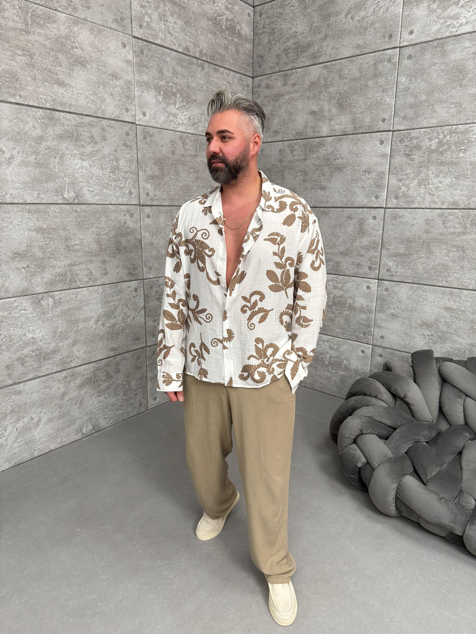 Beyaz Desenli Keten Gömlek