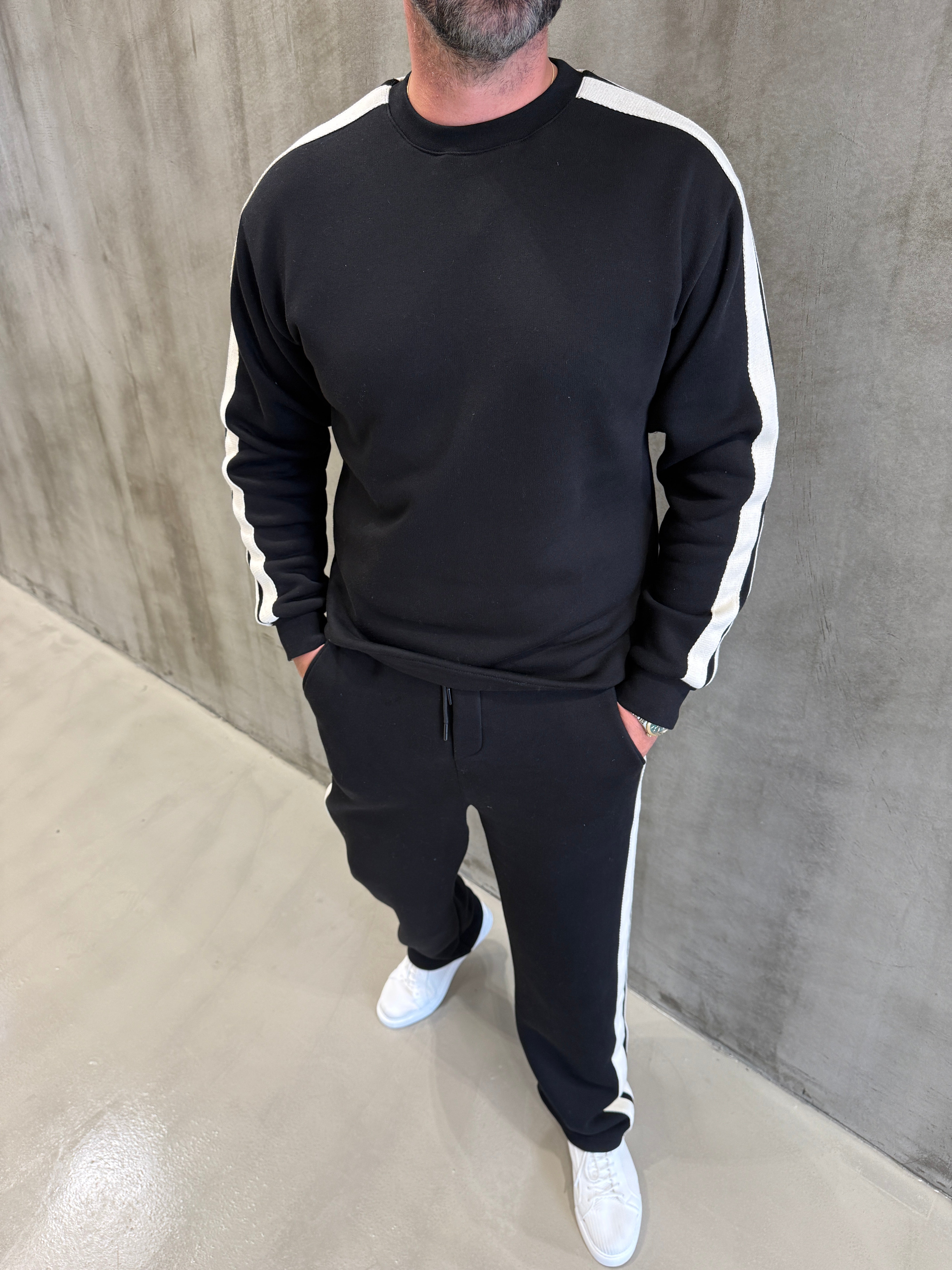 Siyah Hasır Şeritli 3 İplik Şardonlu Takım