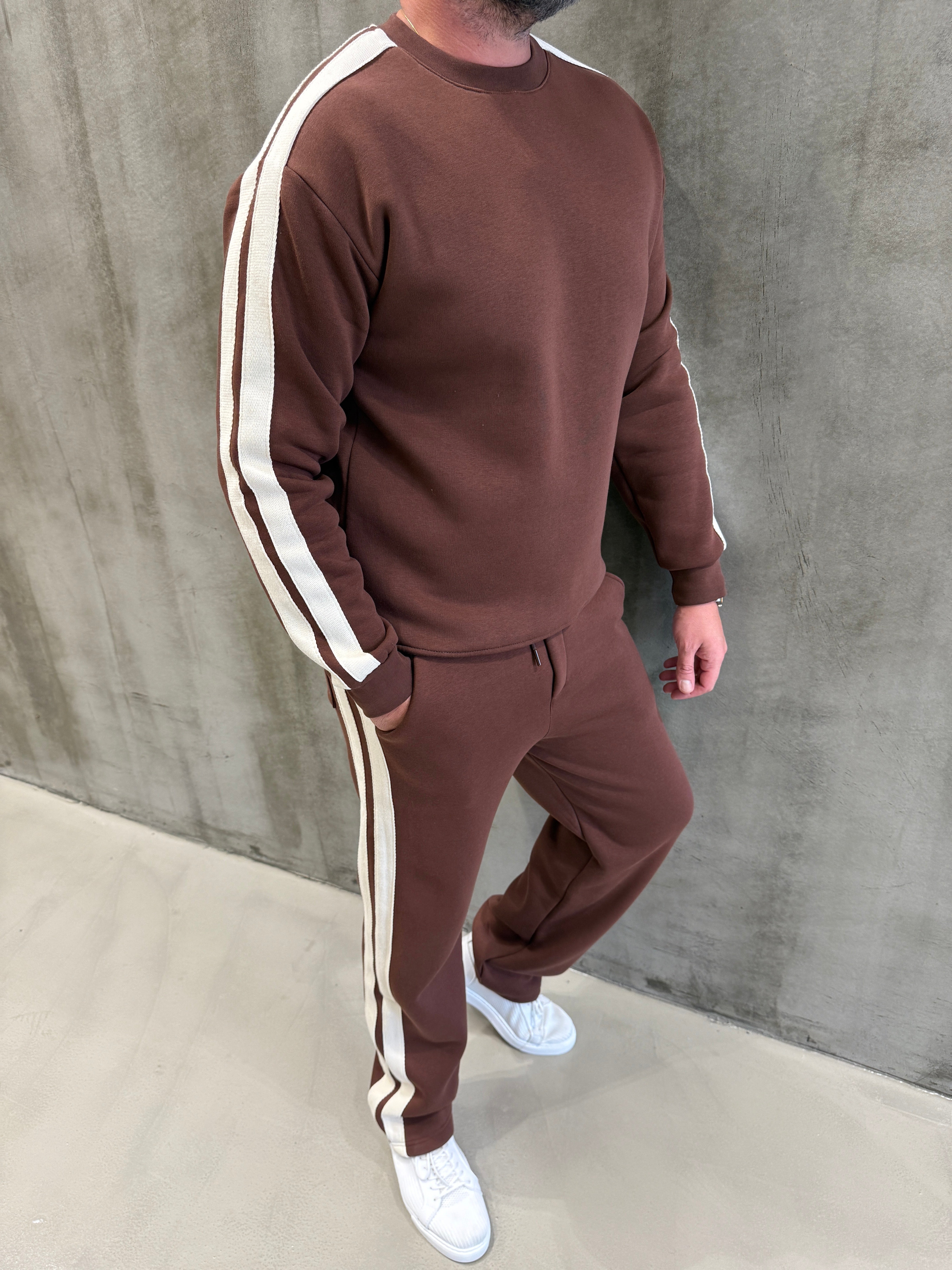 Siyah Hasır Şeritli 3 İplik Şardonlu Takım