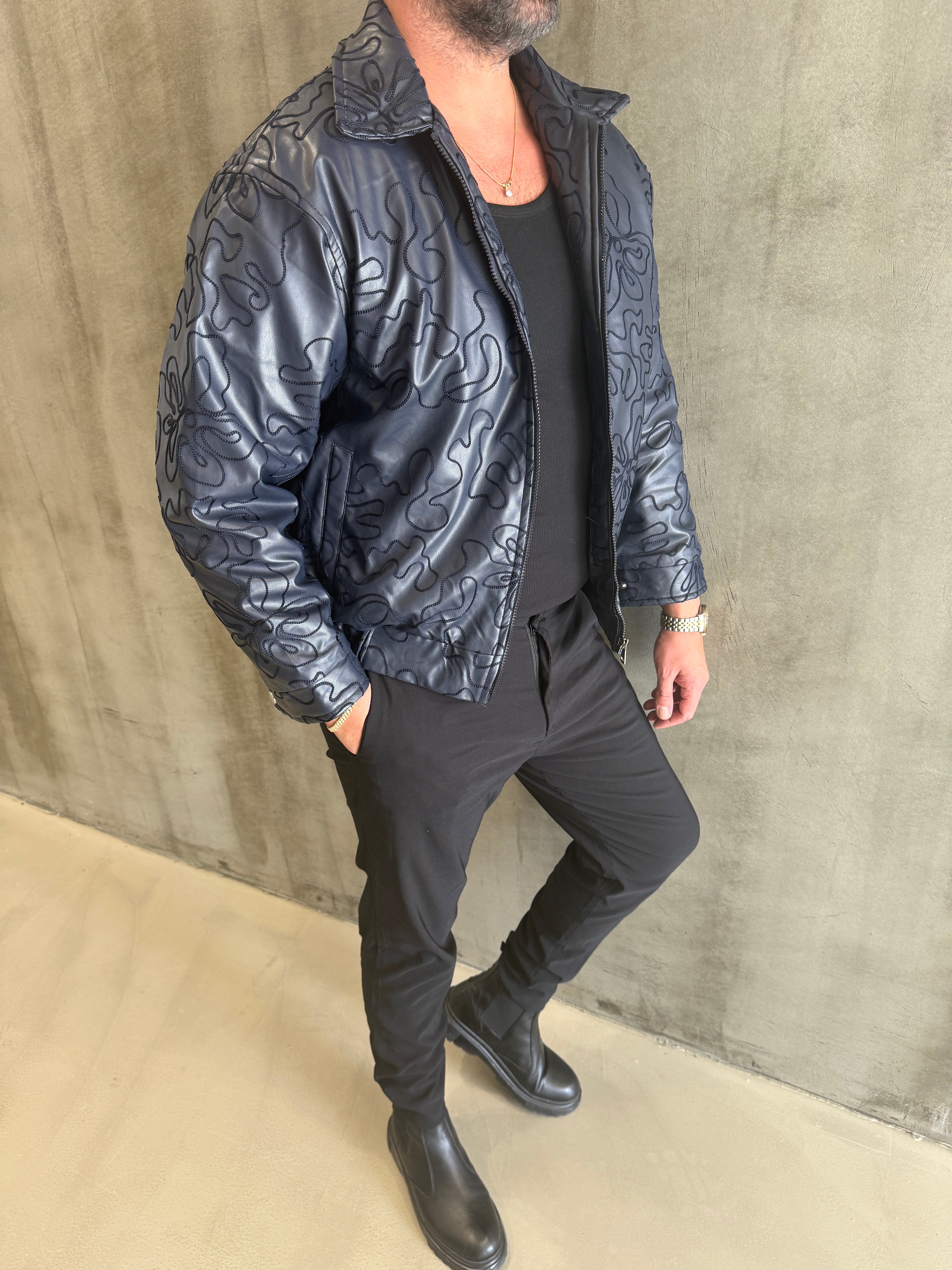 Lacivert Nakış Detaylı Deri Ceket