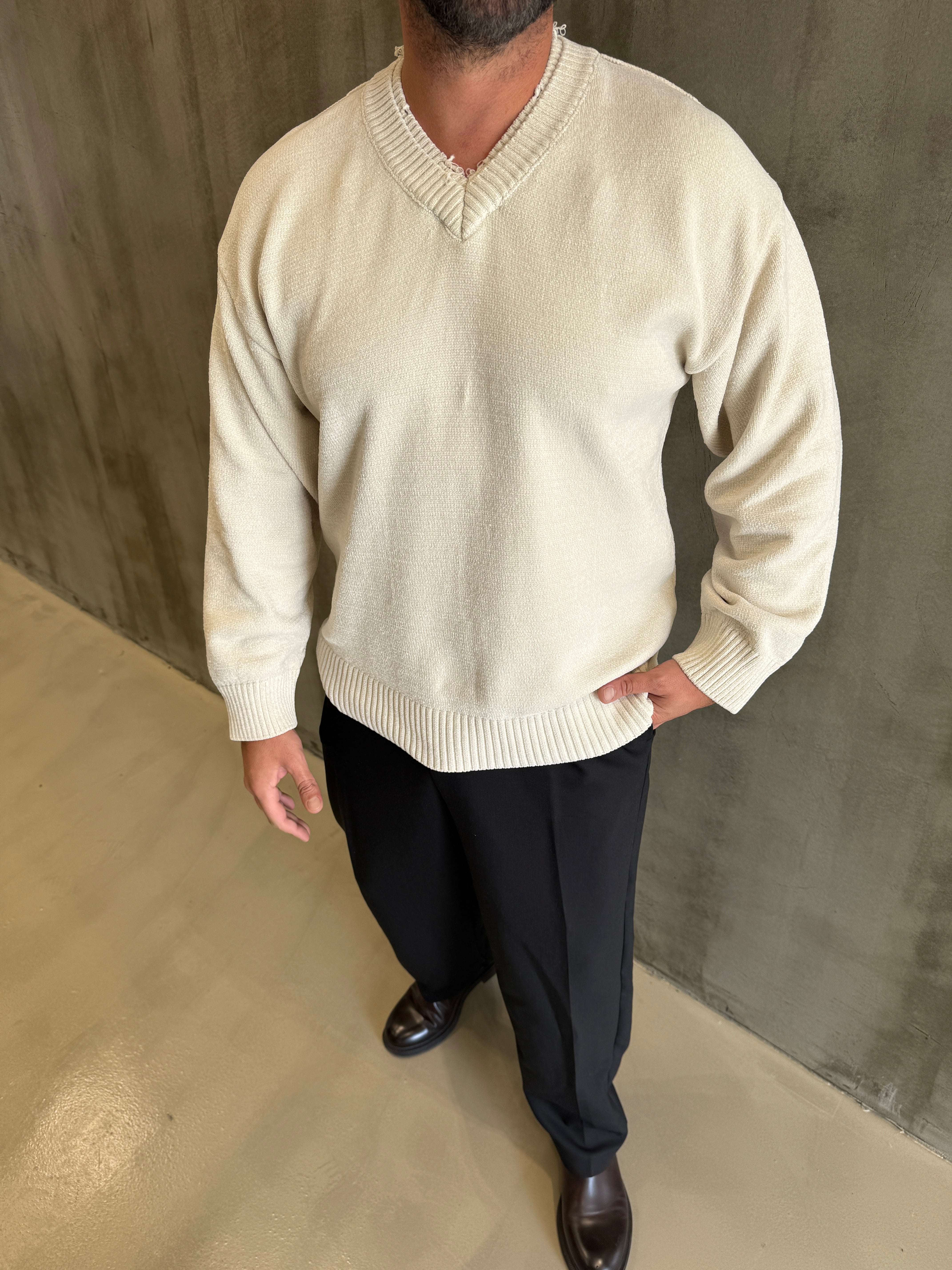 Krem Çift V Yaka Sweat