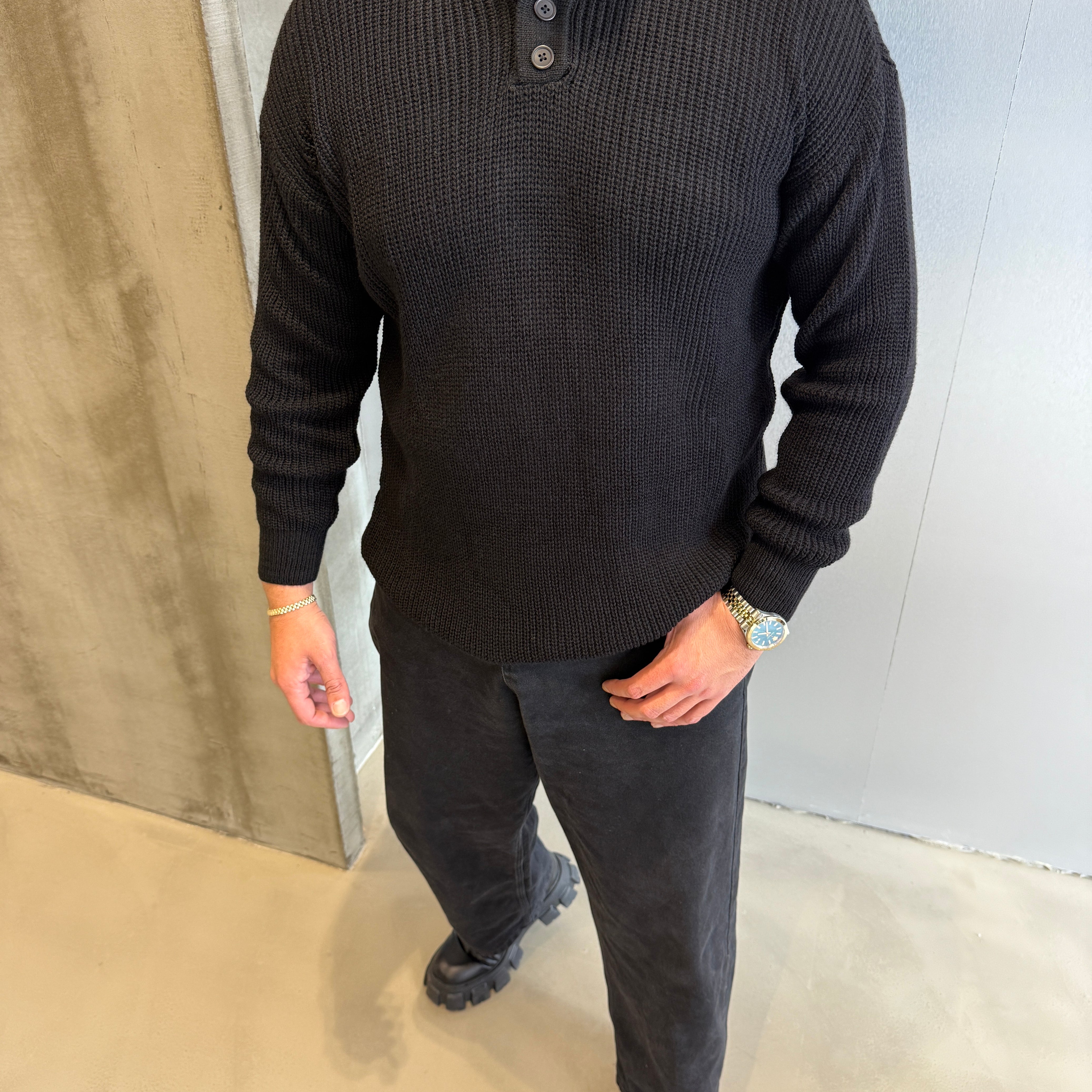 Ekru Düğmeli Triko Kazak