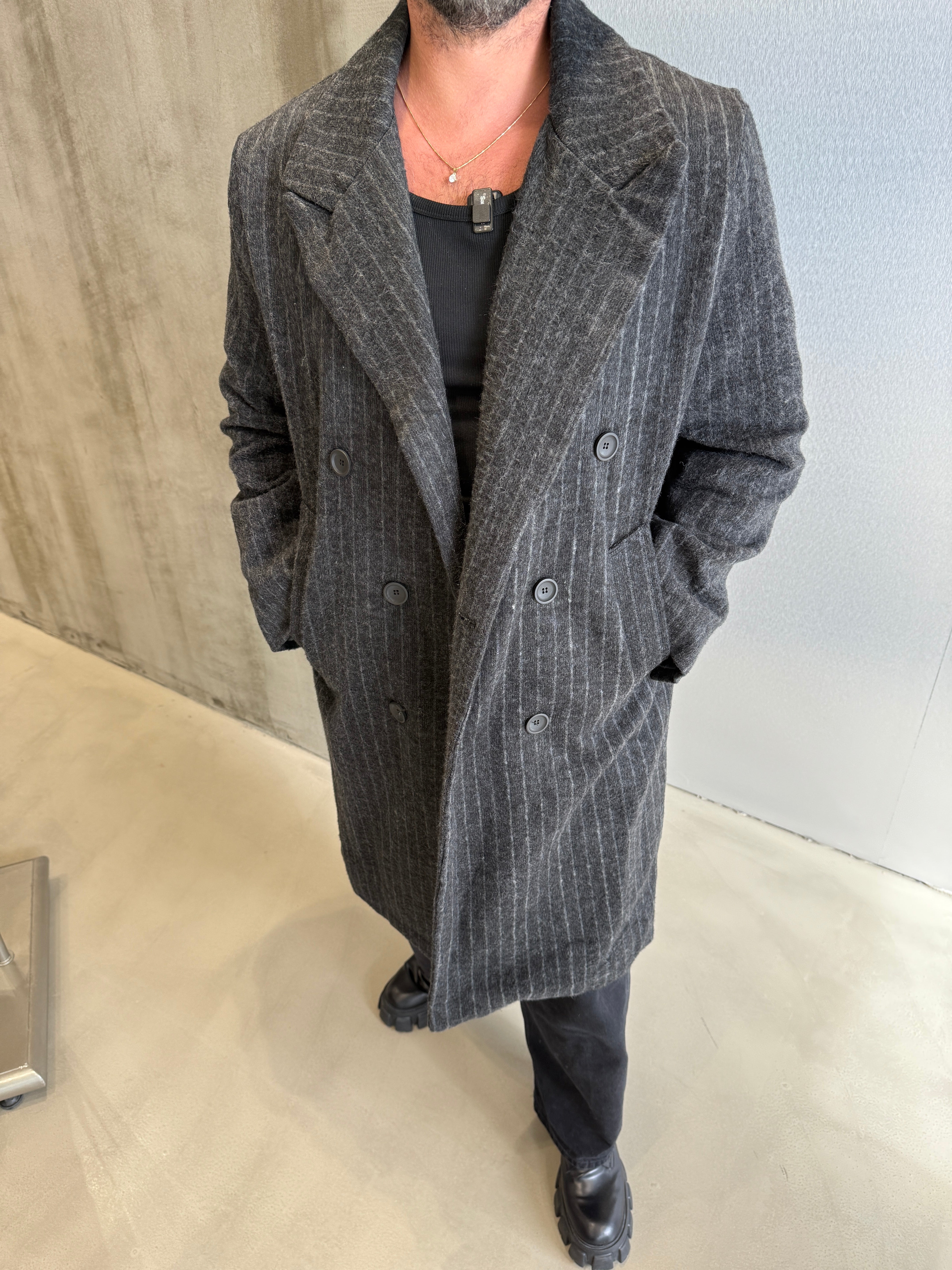 Siyah Çizgili Premium GG Kaşe Kaban