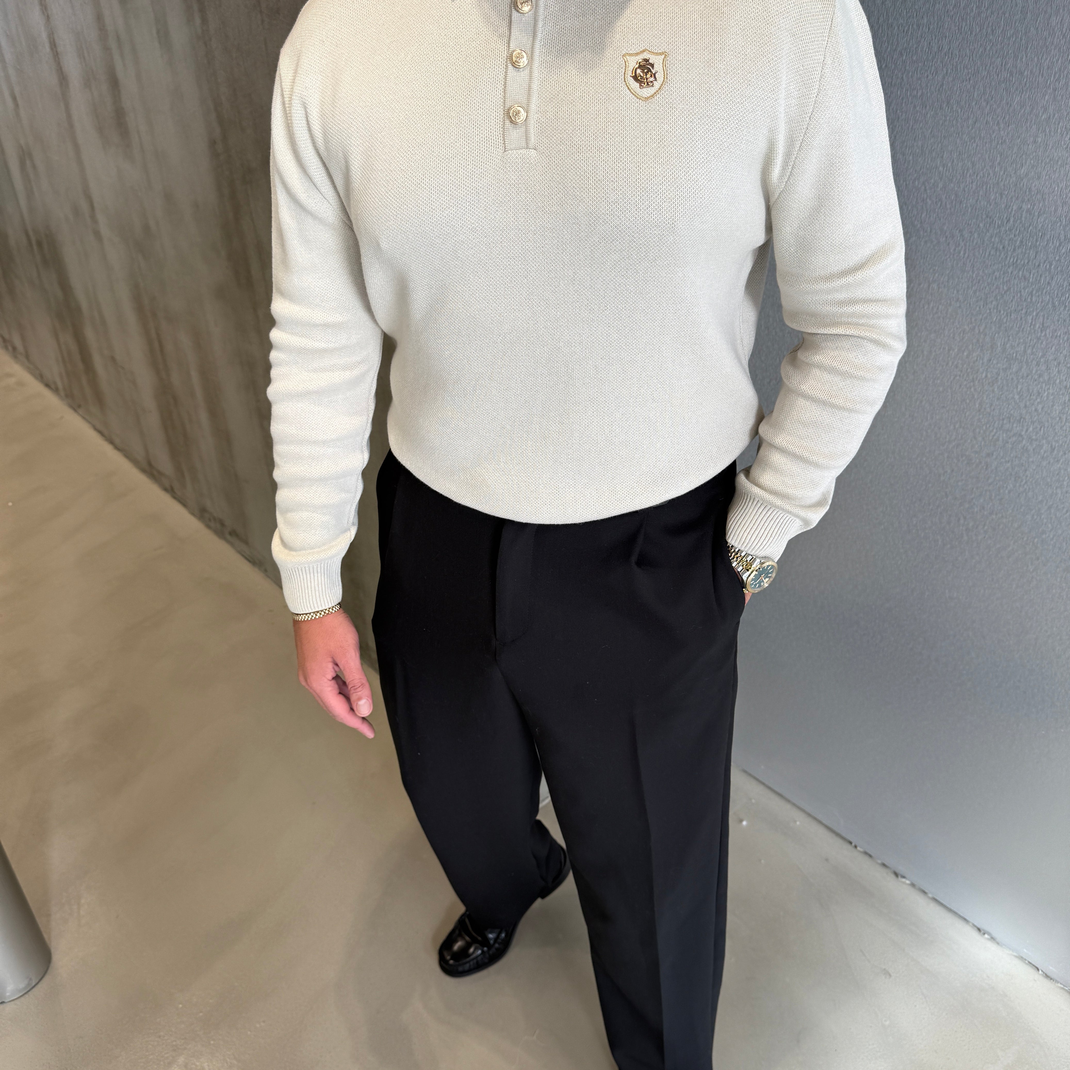 Ekru Old Money Triko Sweat