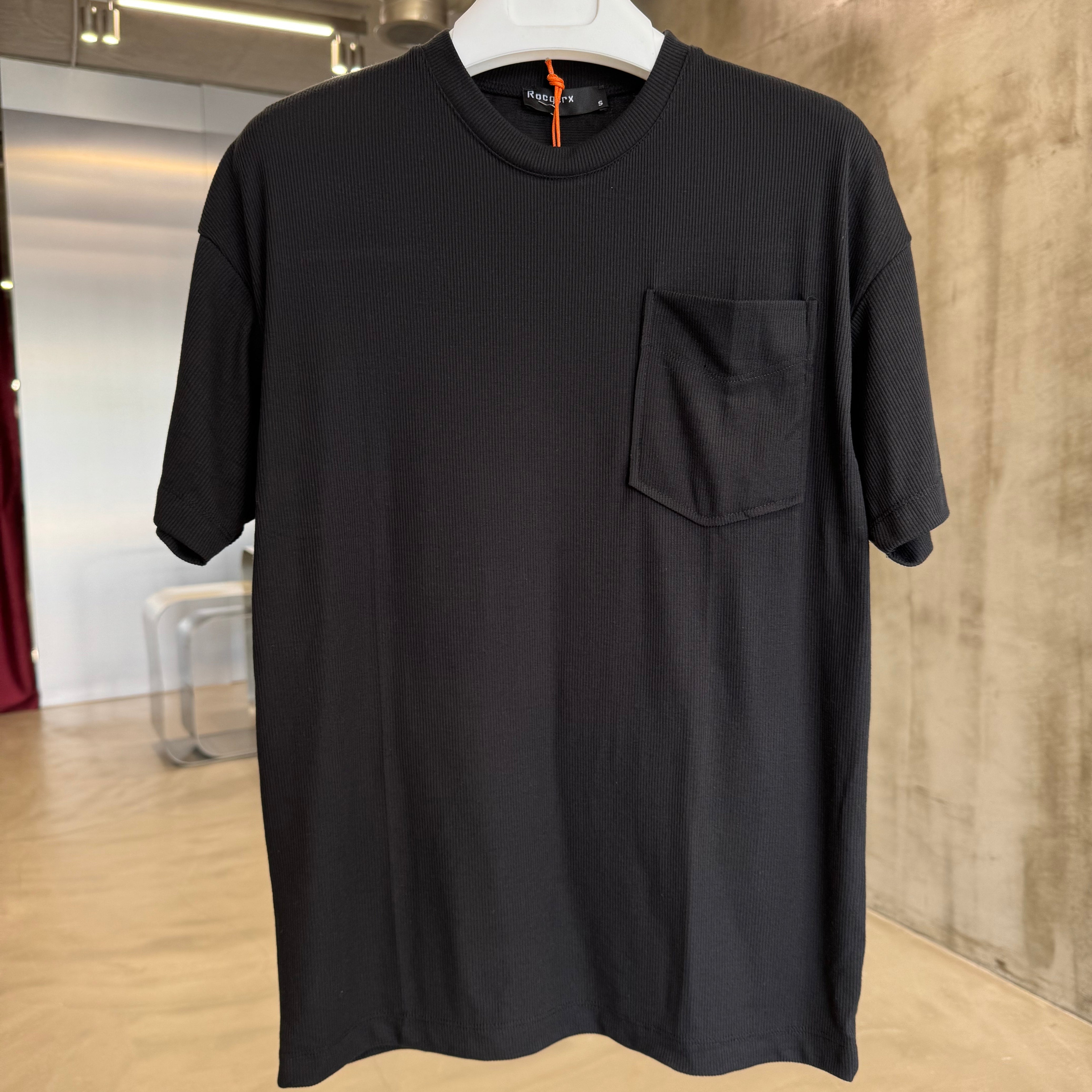 Tek Cepli T-Shirt