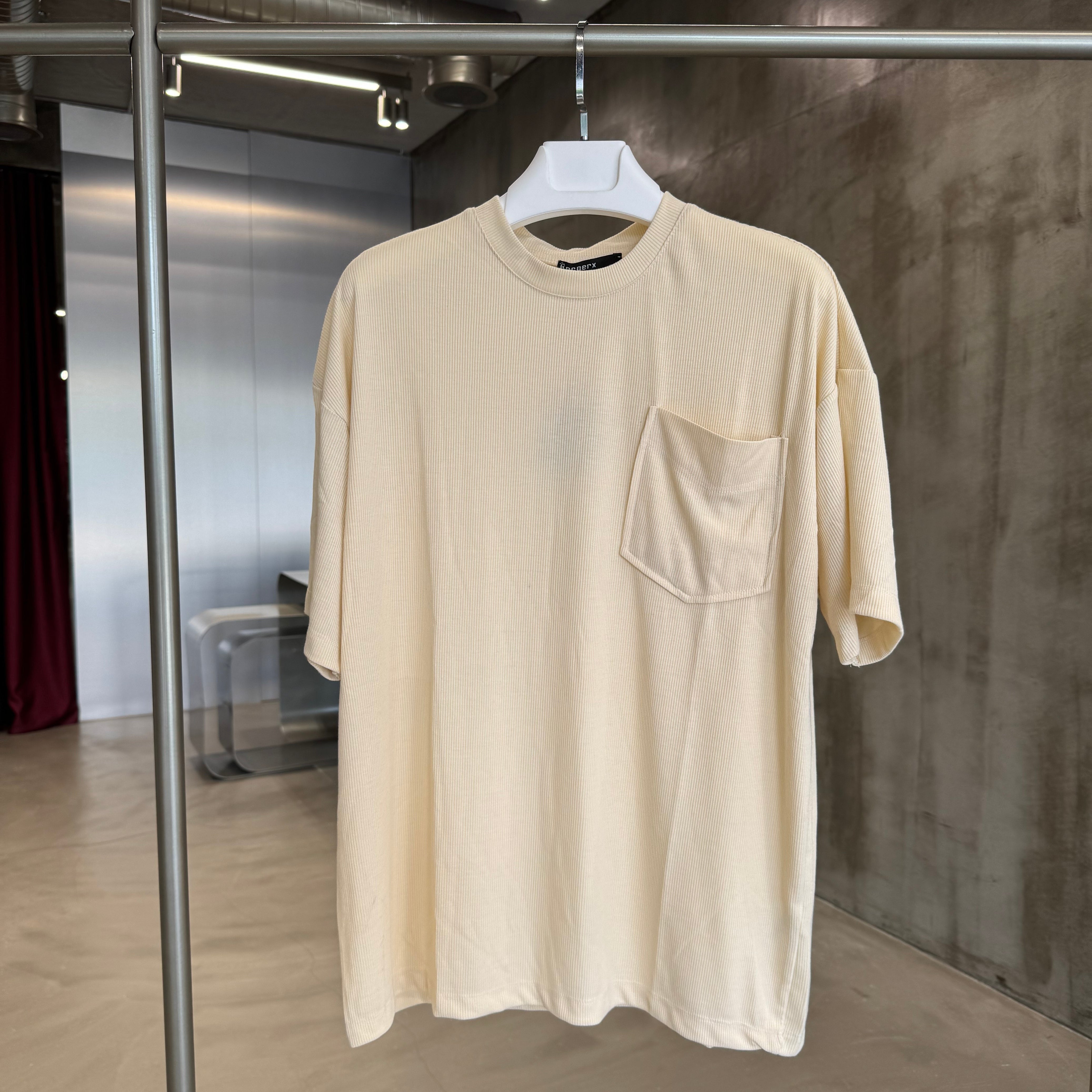 Tek Cepli T-Shirt