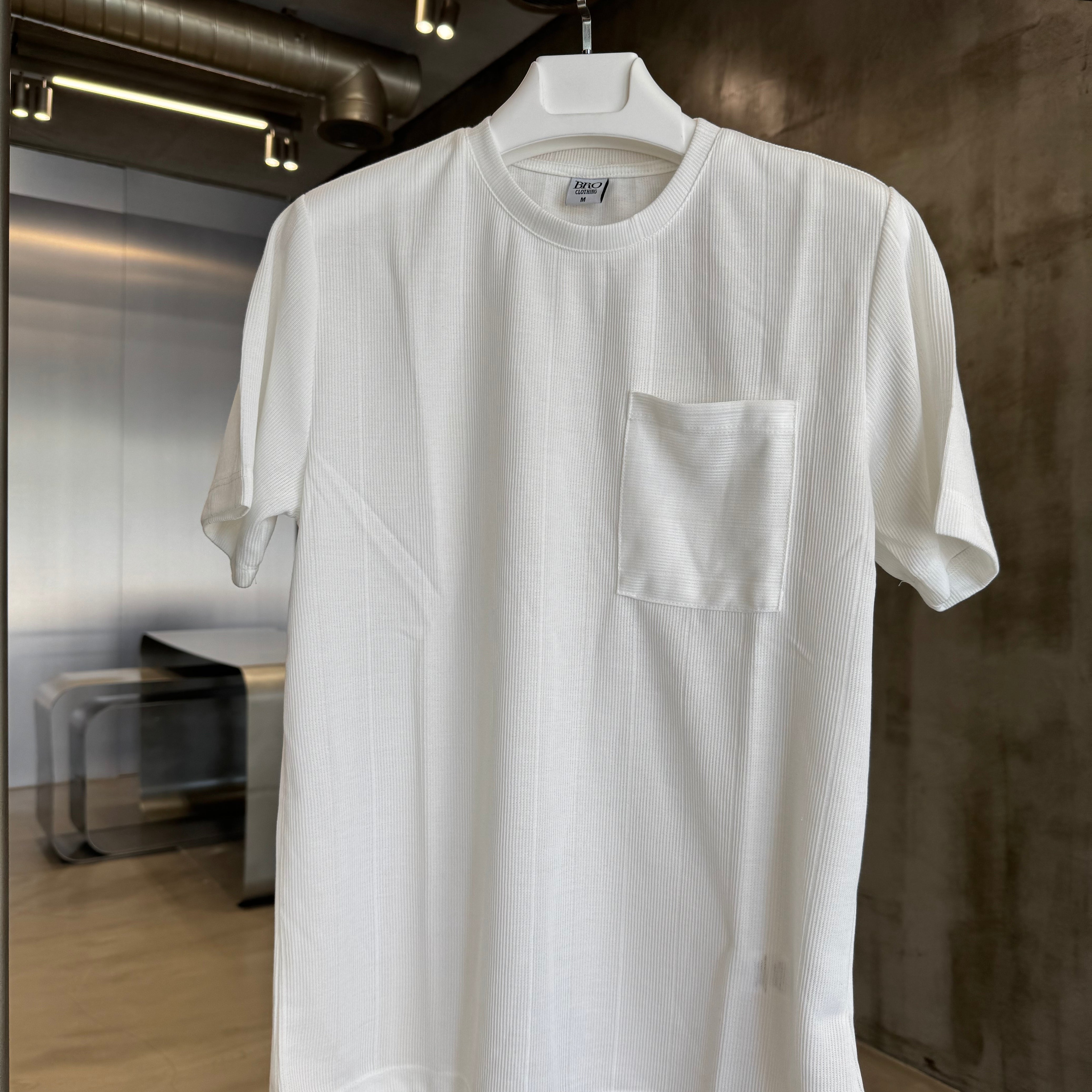 Tek Cepli T-Shirt