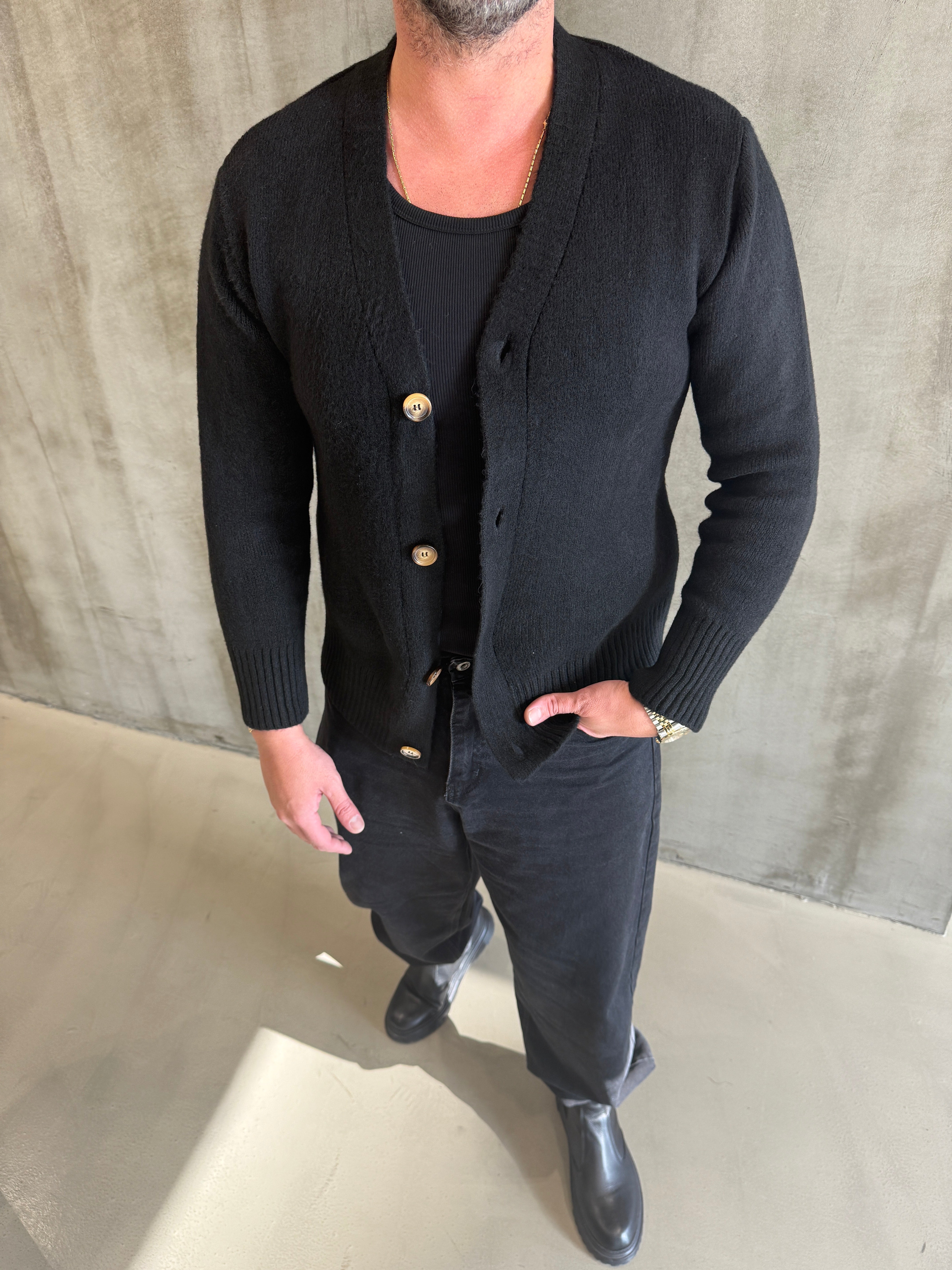 Siyah Sakallı Kumaş Hırka