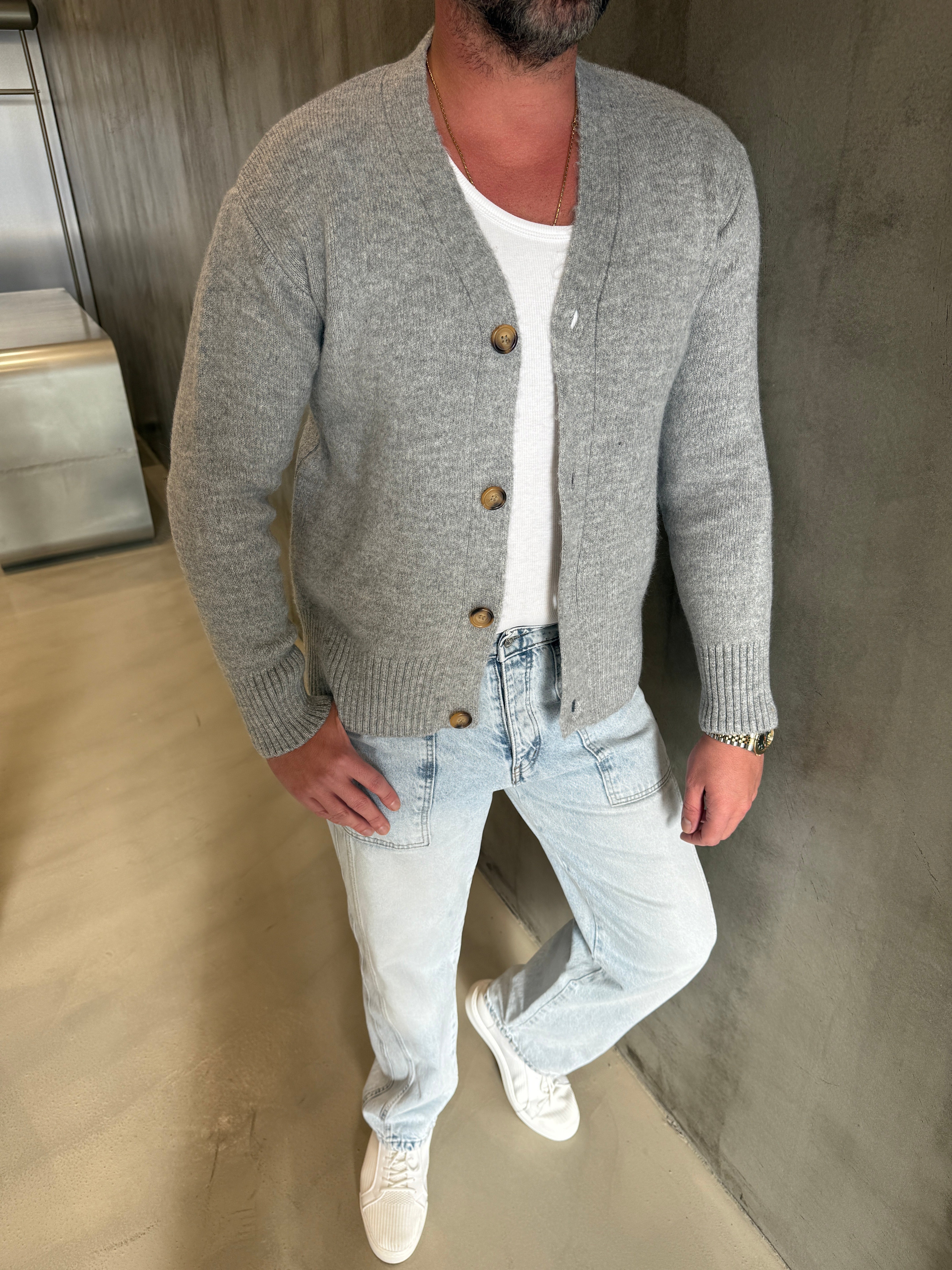 Gri Sakallı Kumaş Hırka