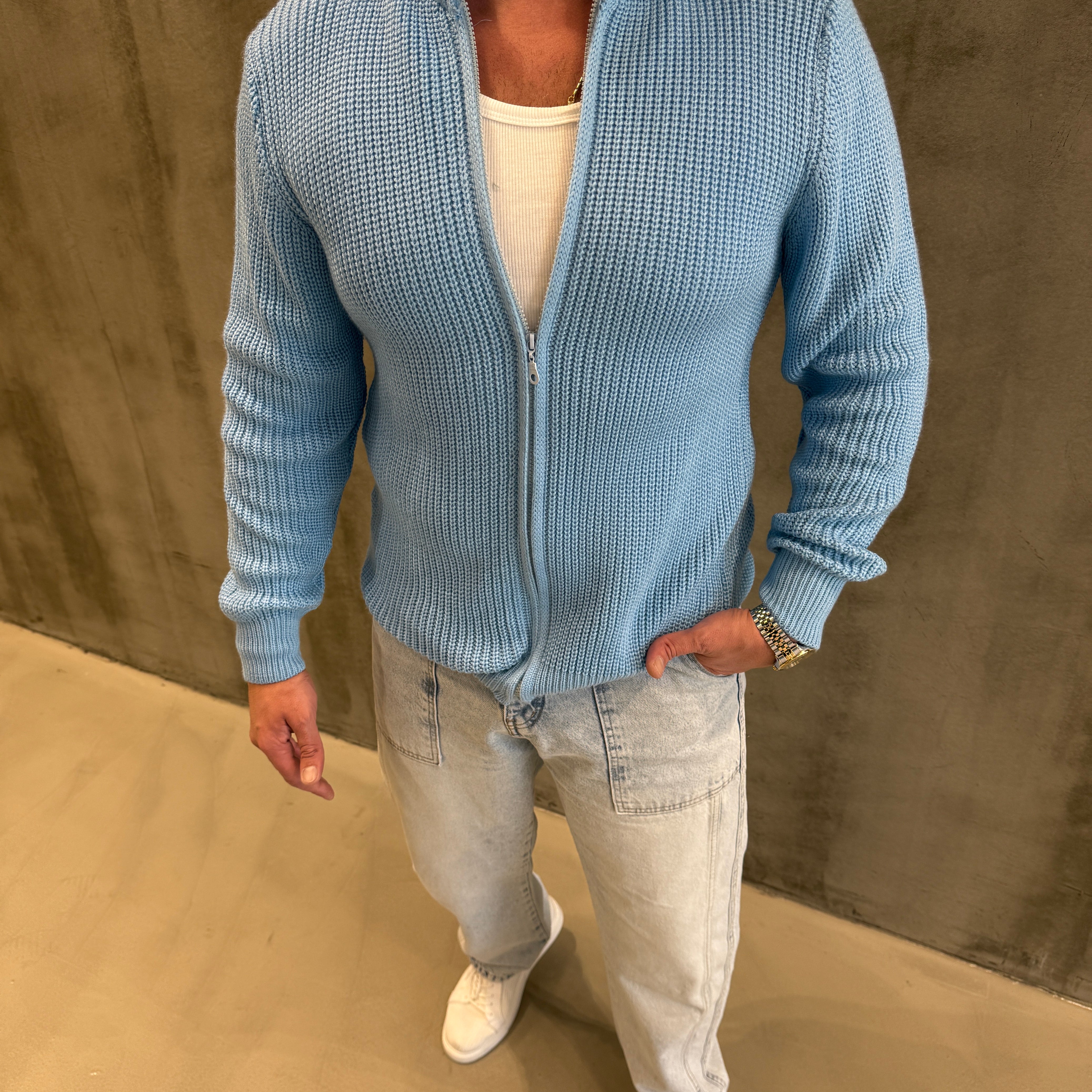 Bej Fermuarlı Triko Hırka