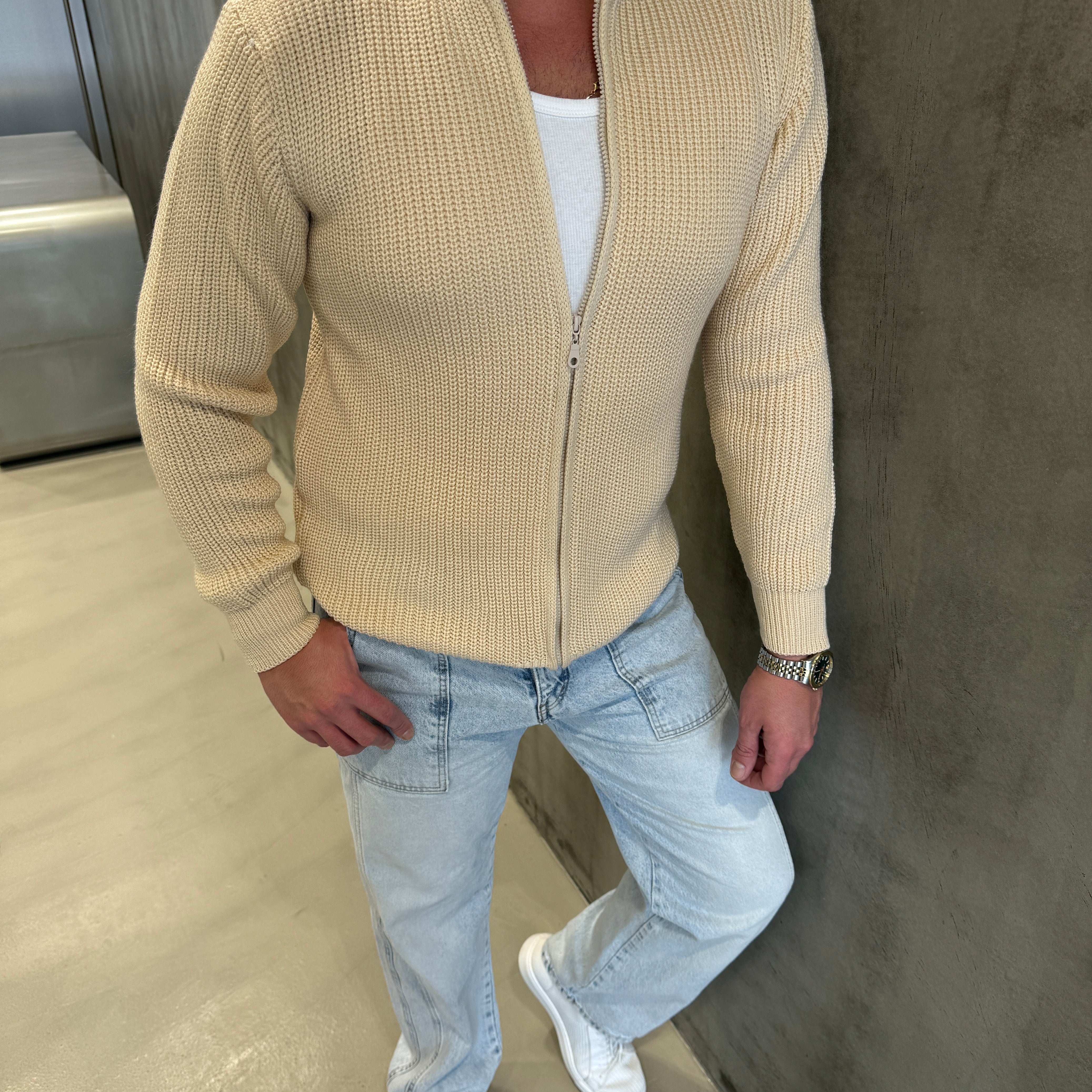 Bej Fermuarlı Triko Hırka