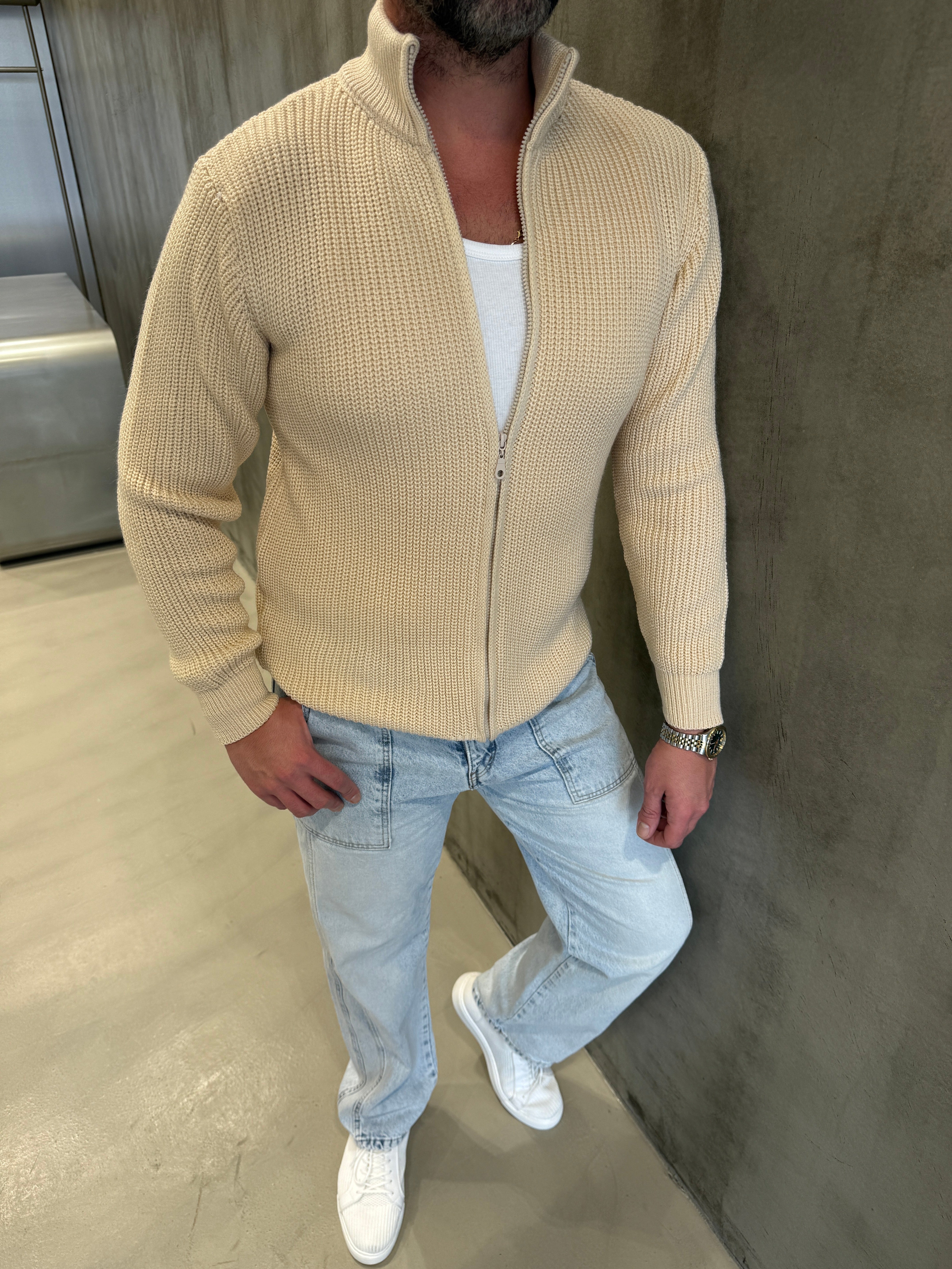 Bej Fermuarlı Triko Hırka