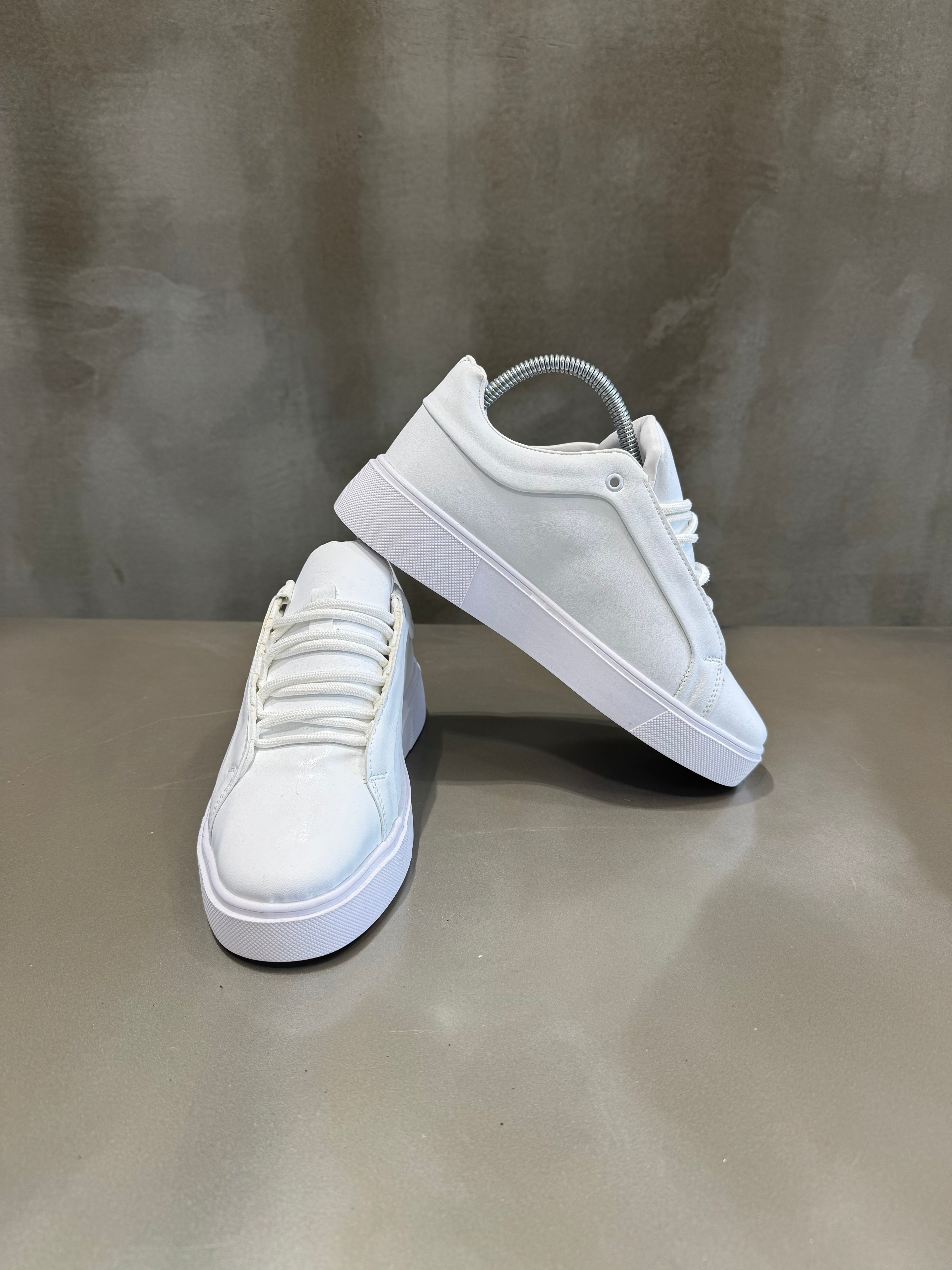 Beyaz Yüksek Taban Ayakkabı