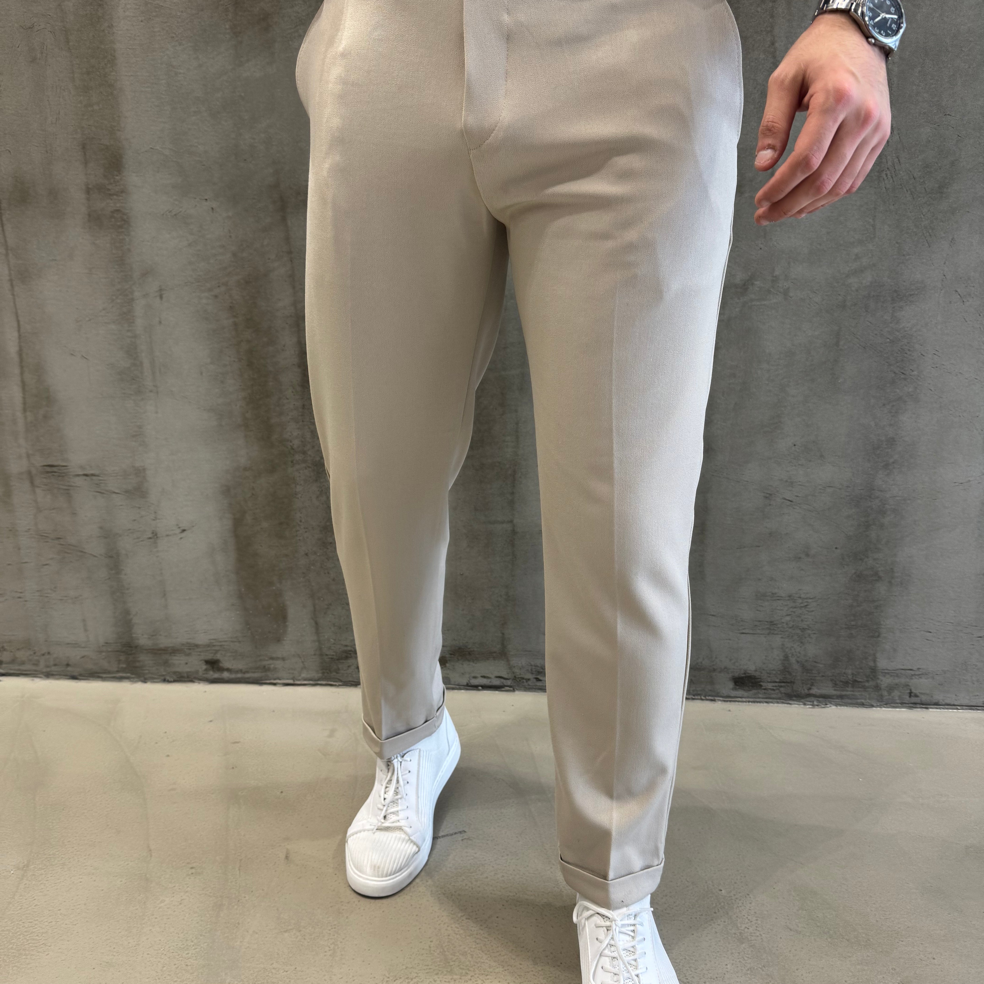 Siyah Kemer Detaylı BR Pantolon