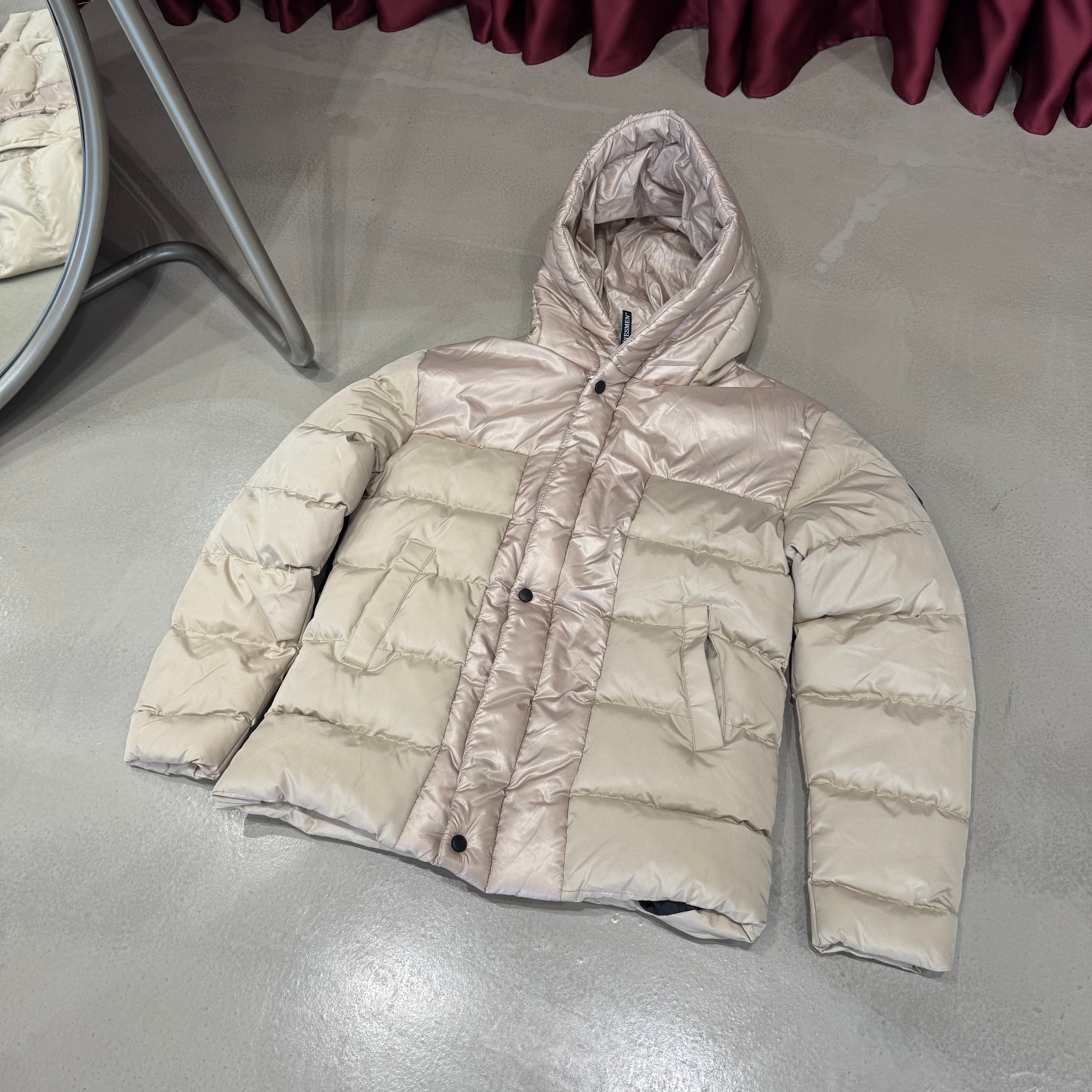 Kapüşonlu Şişme Mont