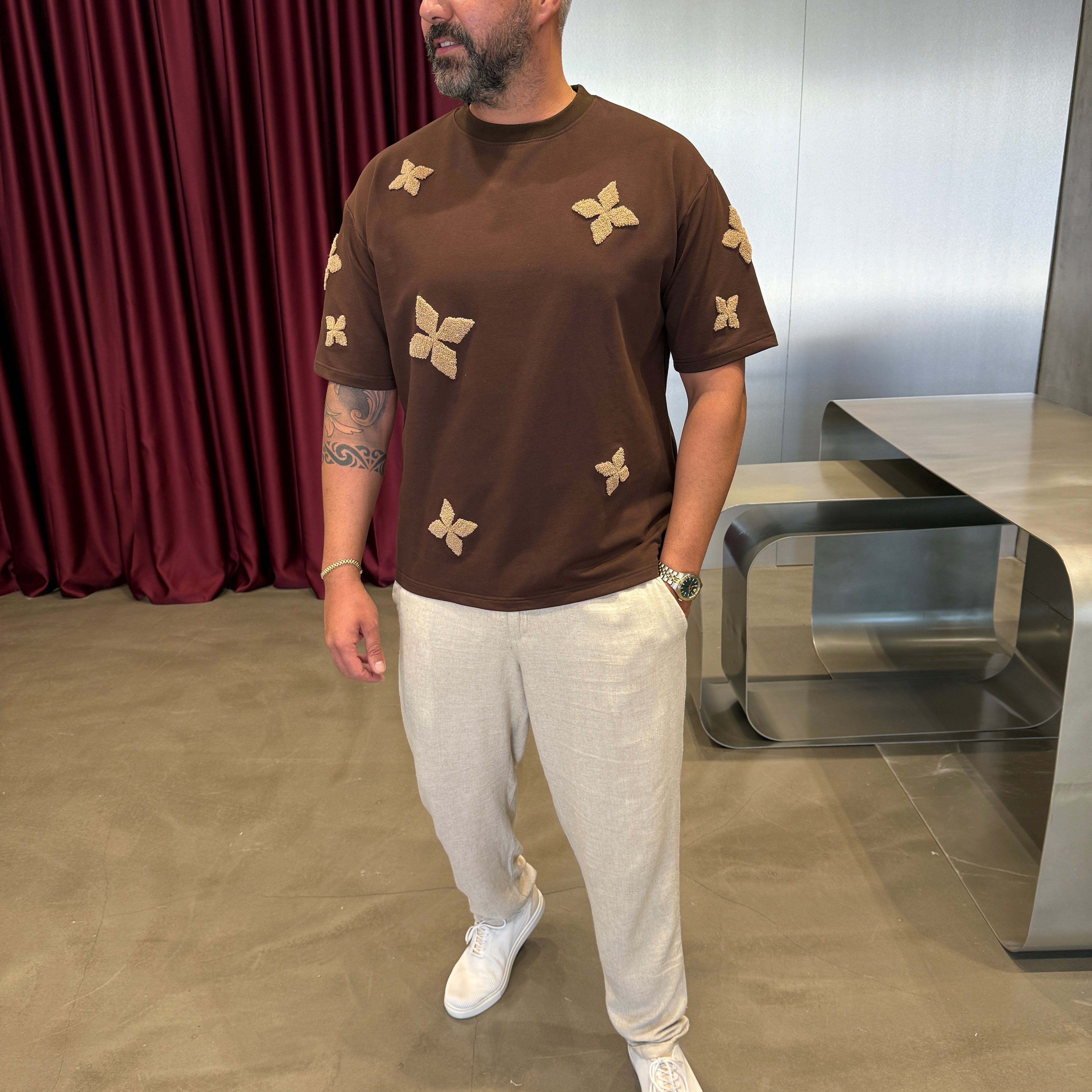 Kahve Teddy Kumaş Nakışlı T-Shirt