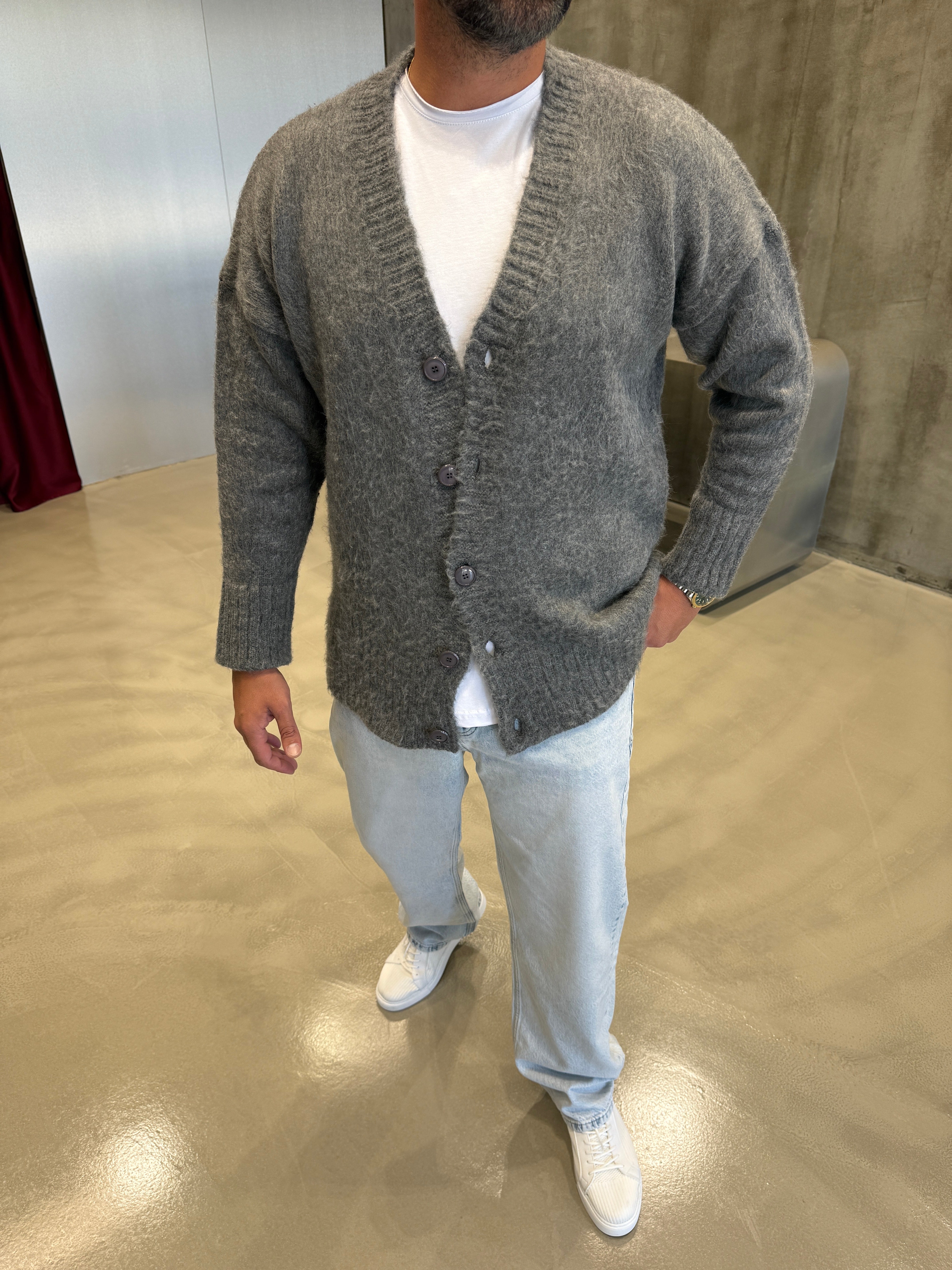 Gri Sakal Kumaş Hırka