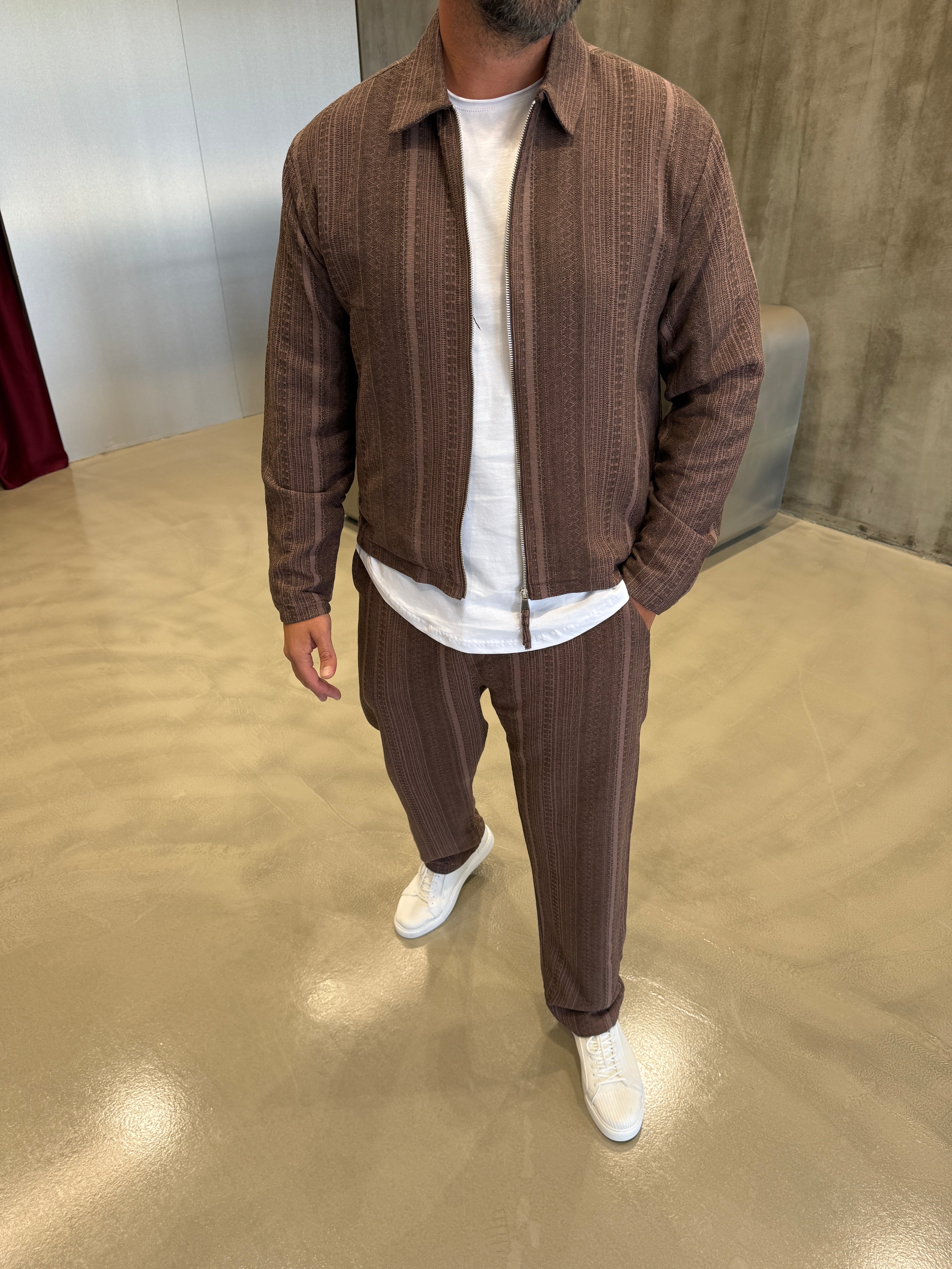 Kahve Etnik Desen Tasarım Takım