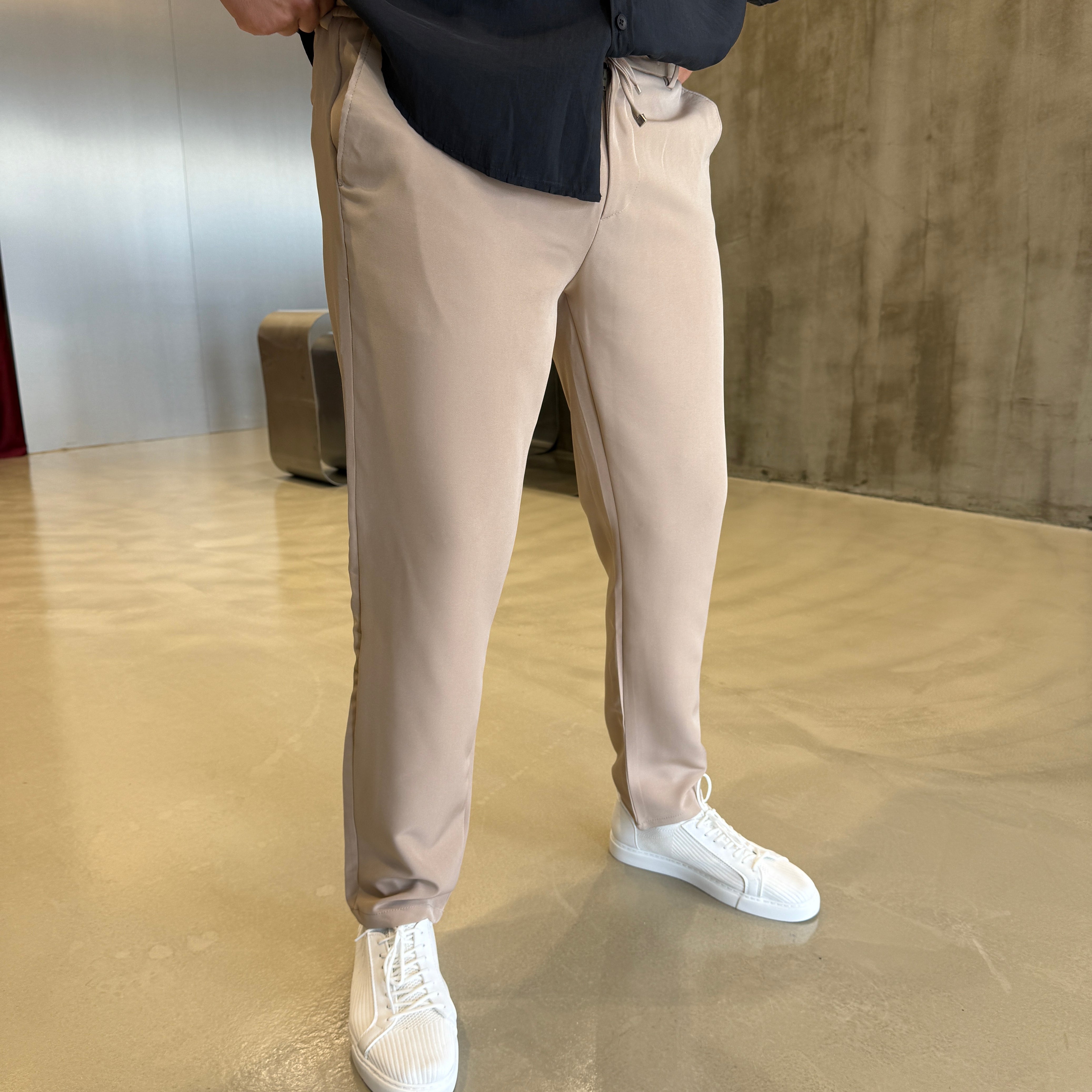 Krem Lotus Kumaş Pantolon