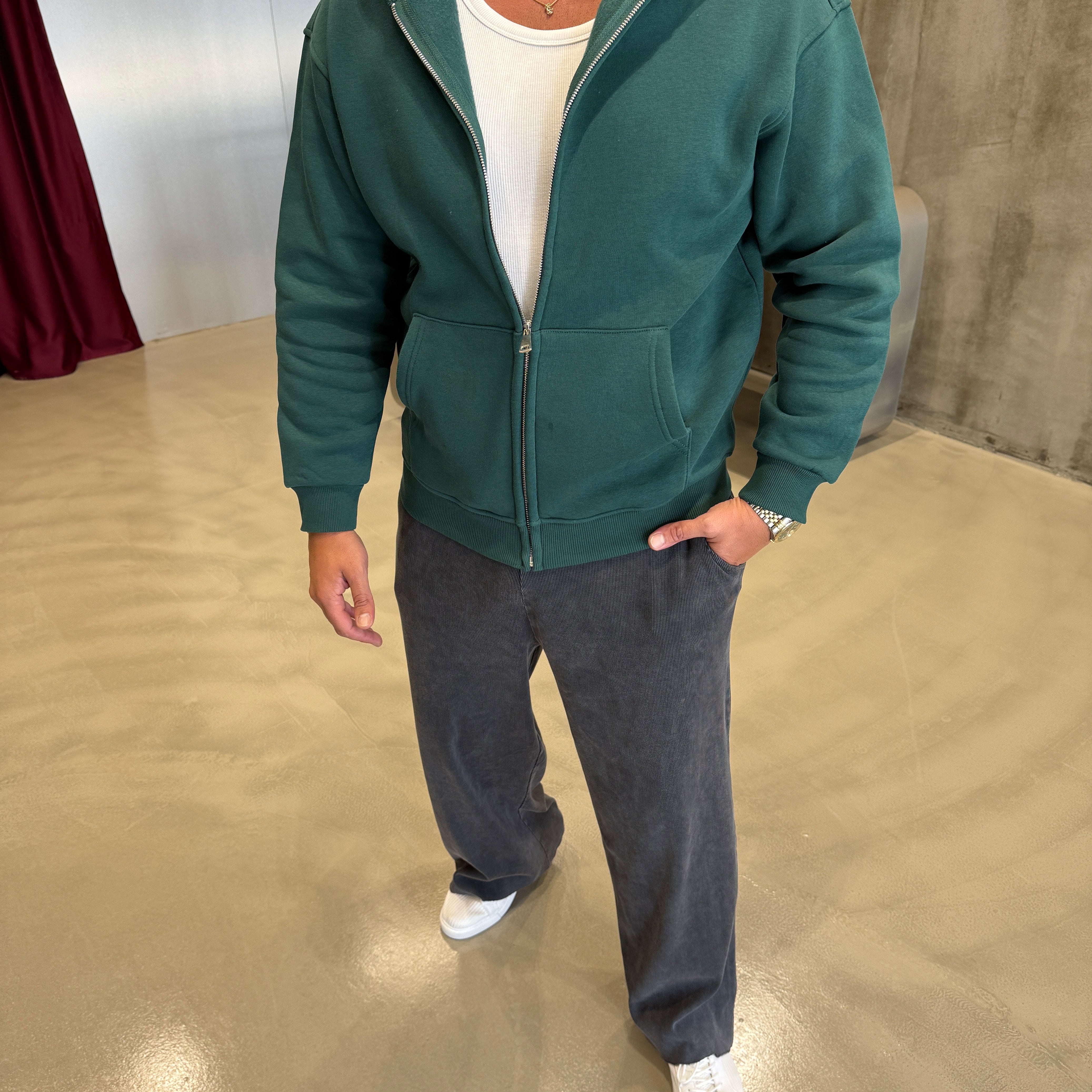 Beyaz Gramajlı Fermuarlı Polar