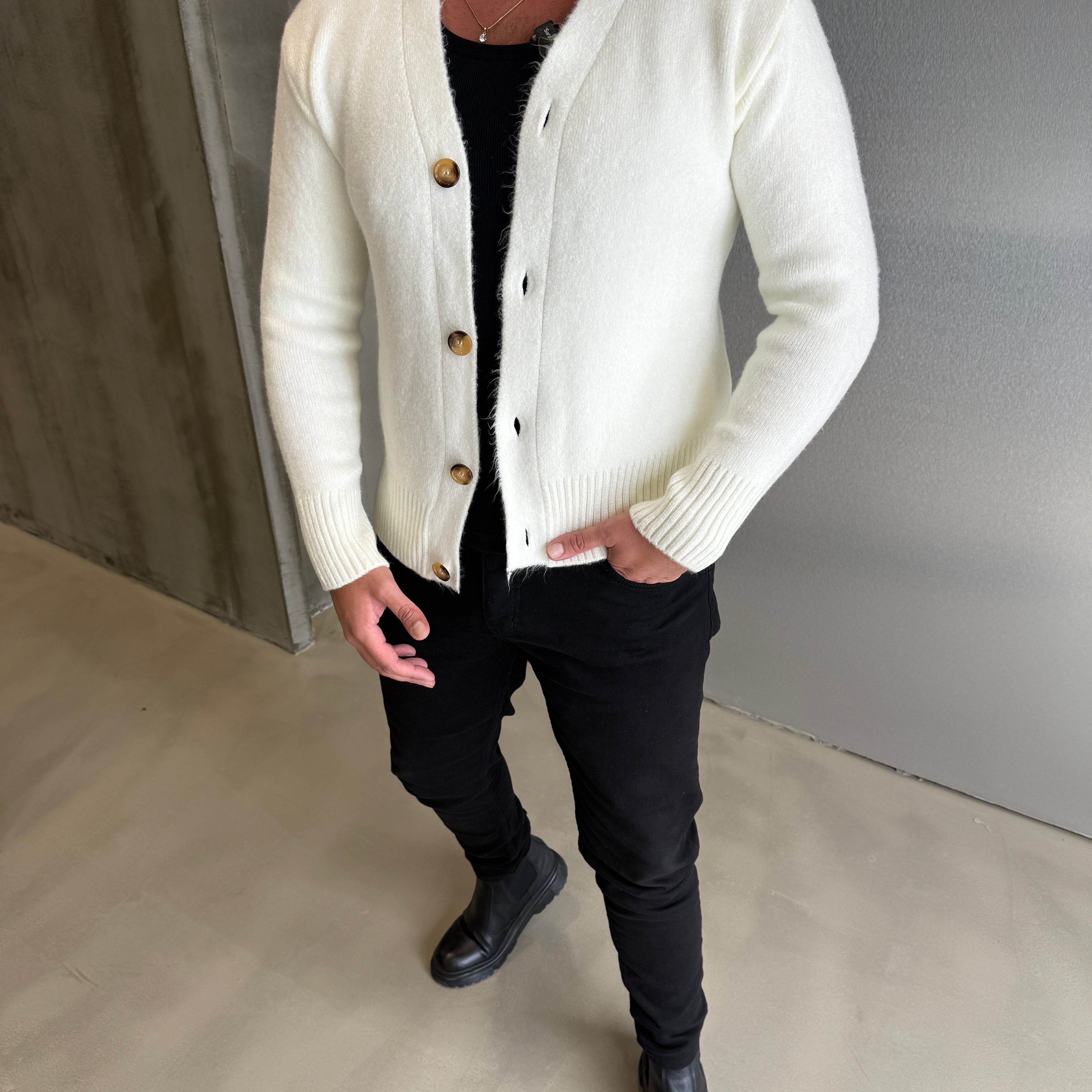 Beyaz Keçe Kumaş Hırka