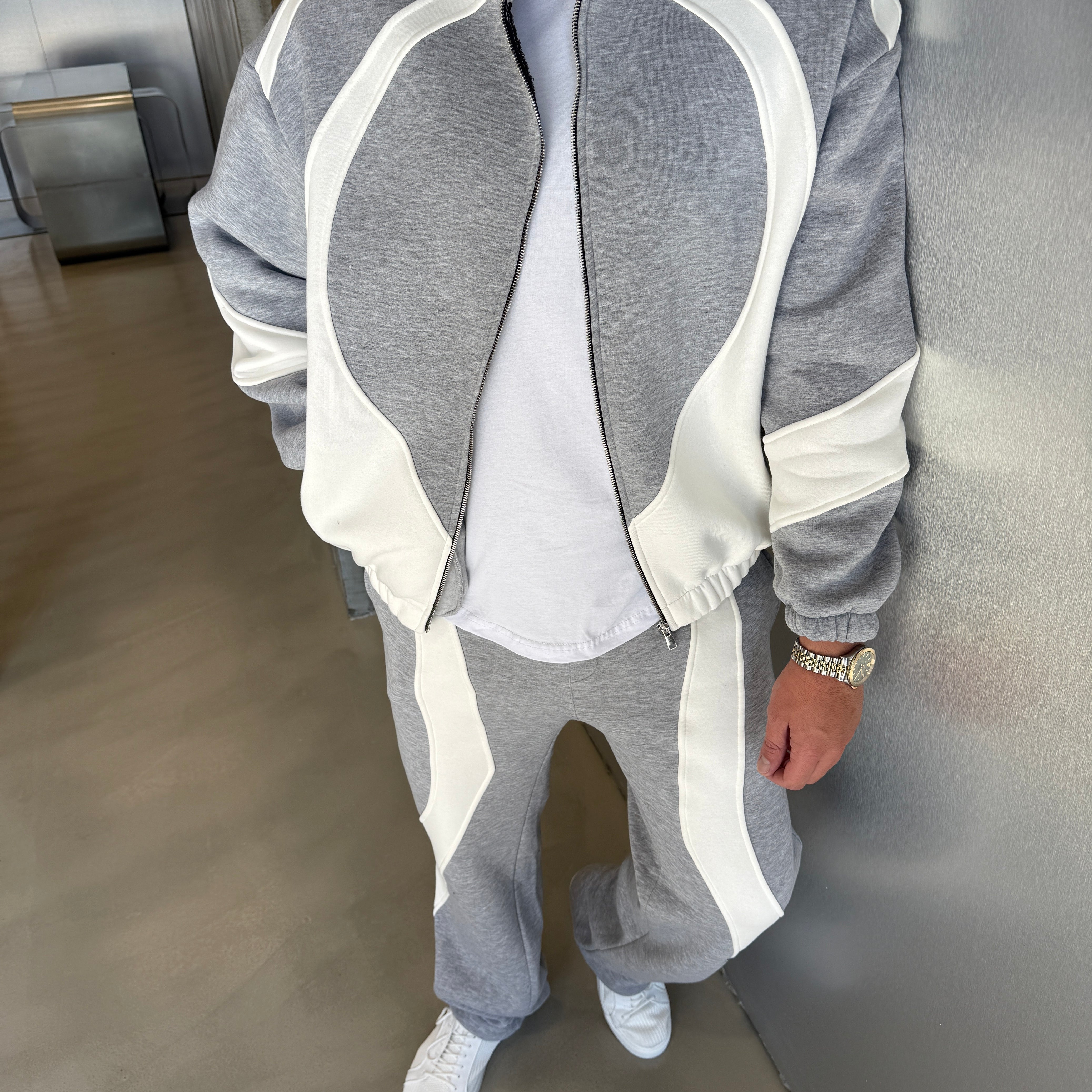 Siyah Asimetrik Detaylı 3 İplik Şardonlu Takım