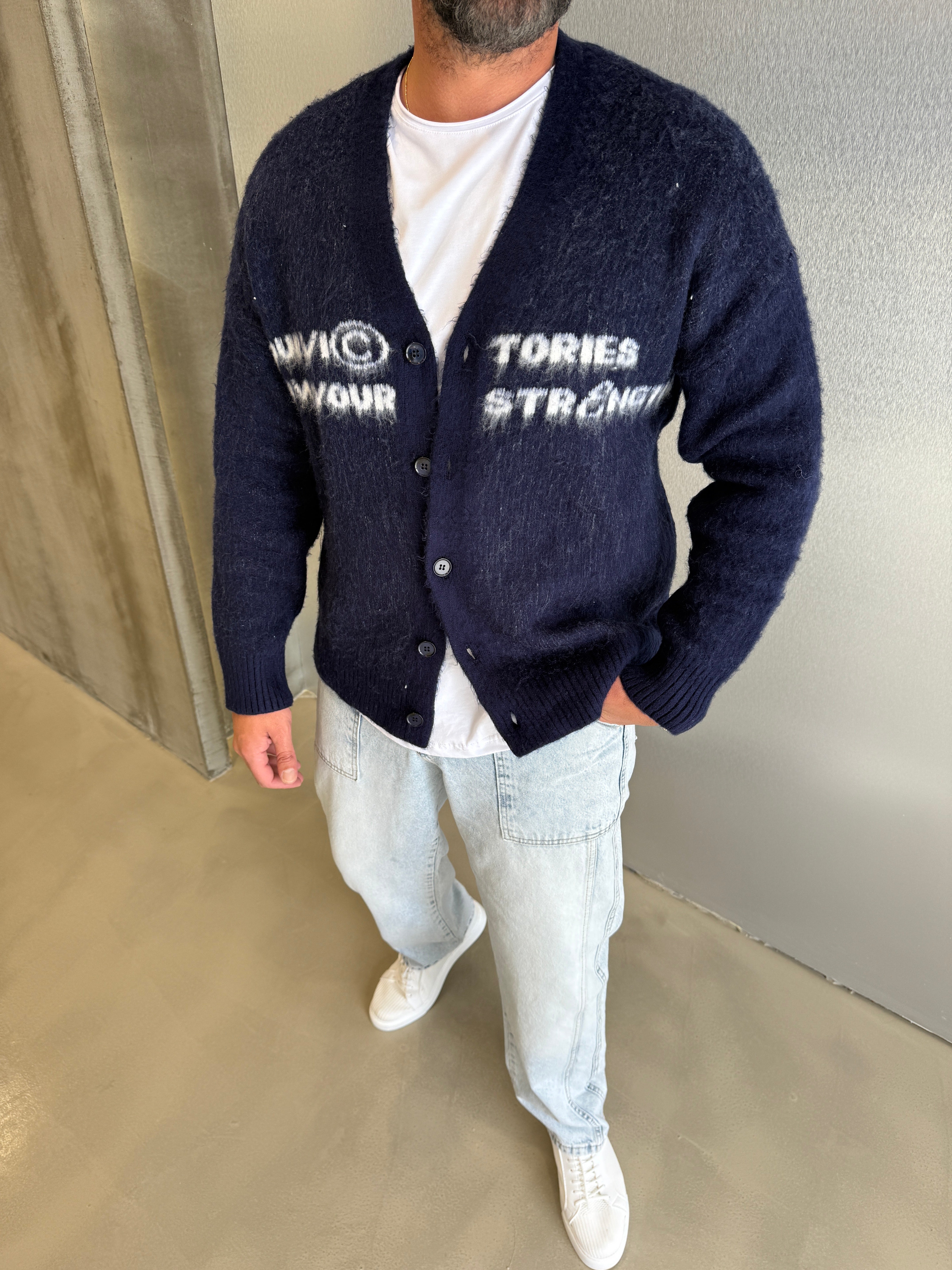 Lacivert Yazı Detaylı Sakallı Kumaş Hırka