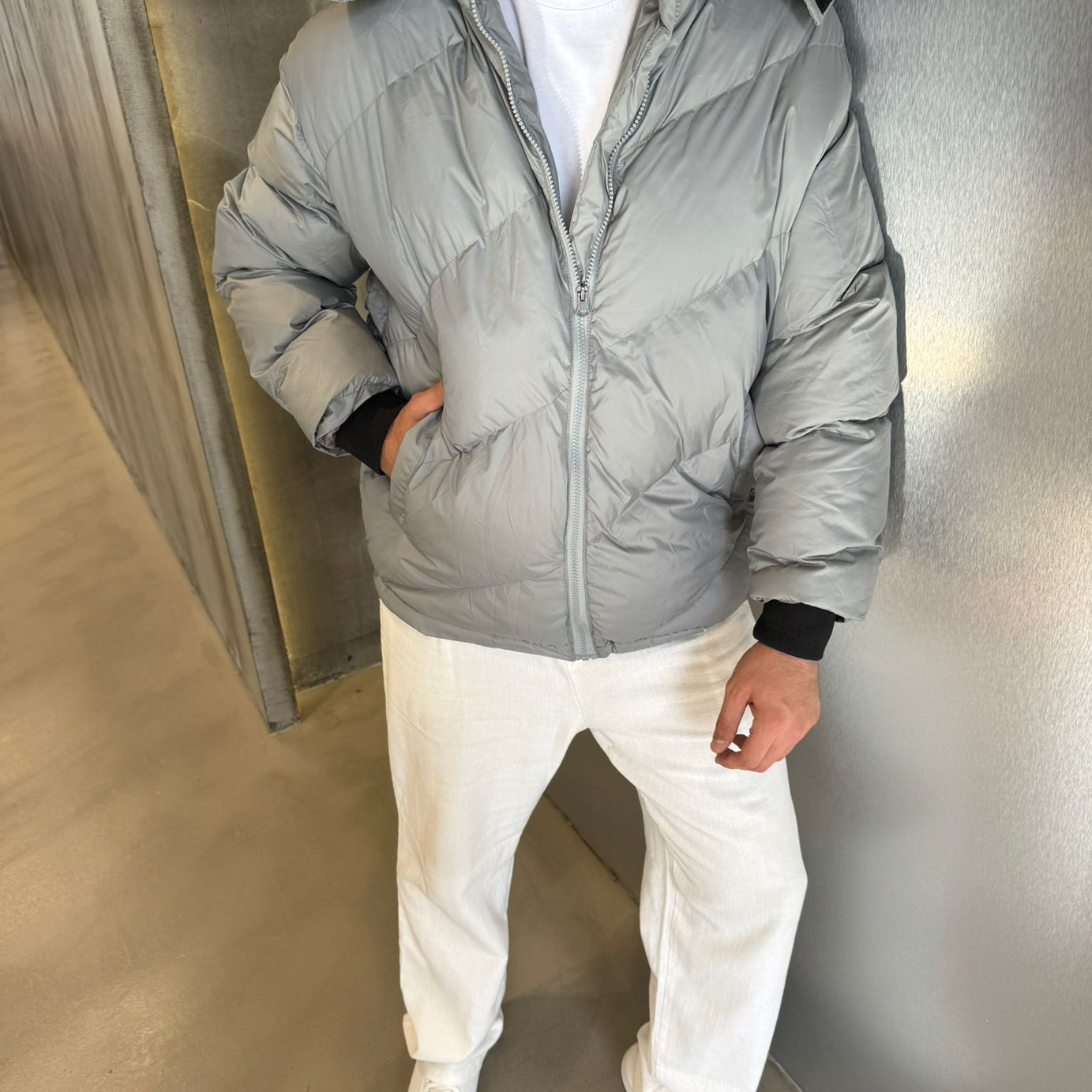 Gri Kapüşonlu Şişme Mont