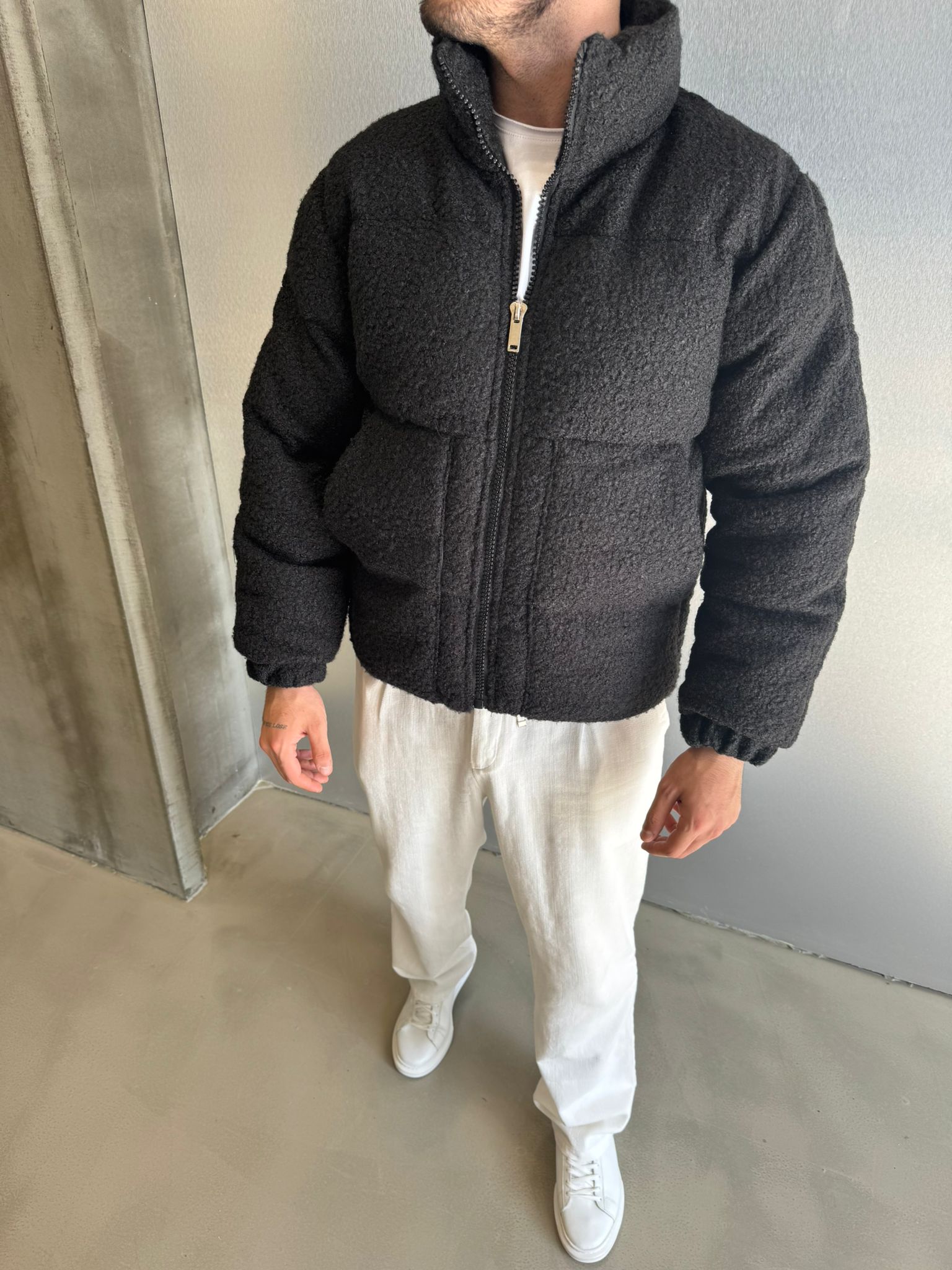 Siyah Keçe Kumaş Mont