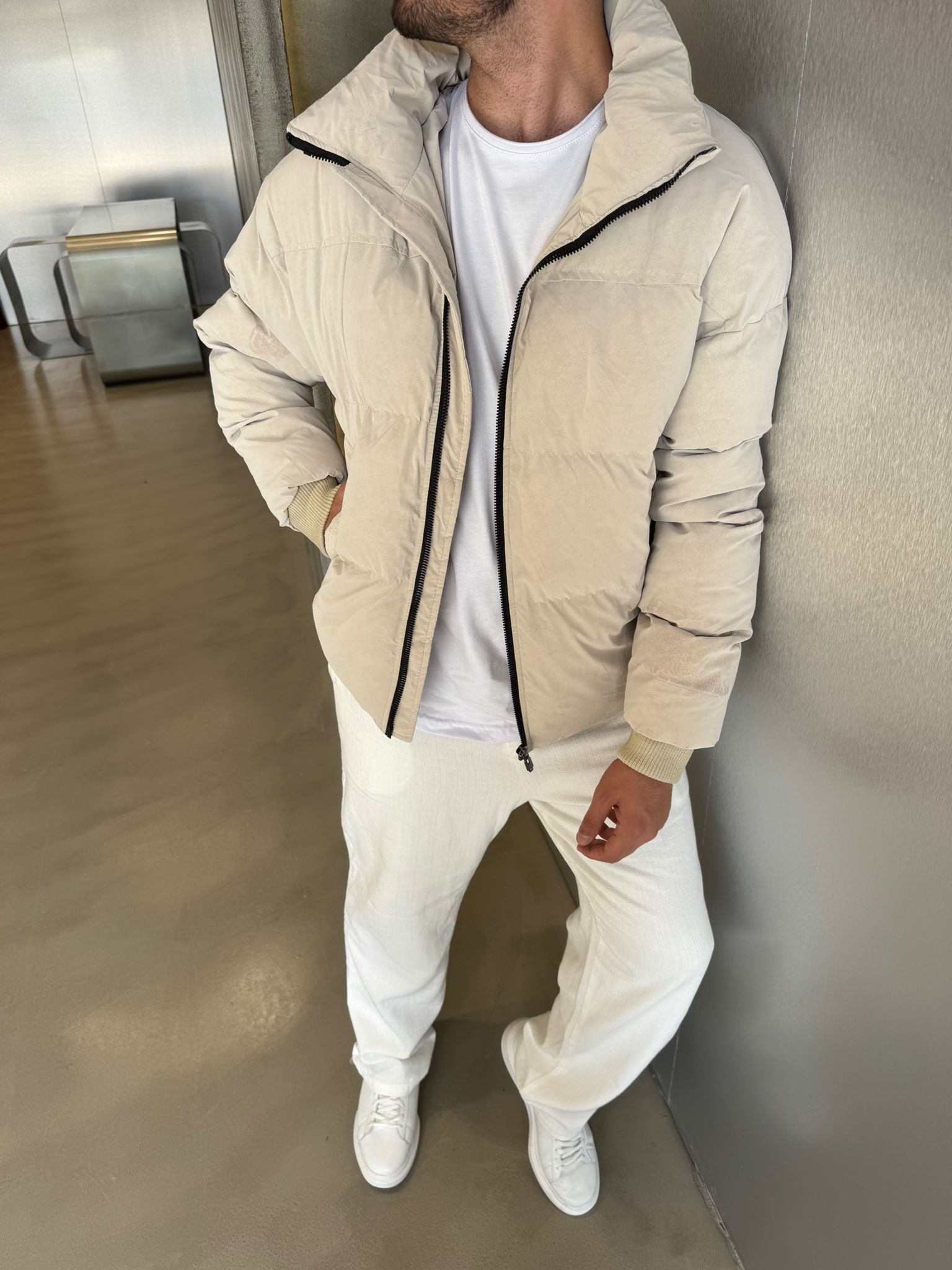 Krem Dokulu Şişme Mont