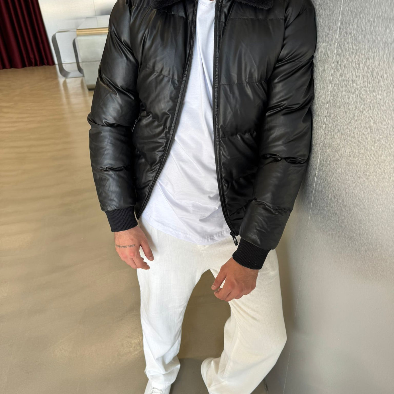 Siyah Yaka Kürklü Deri Şişme Mont