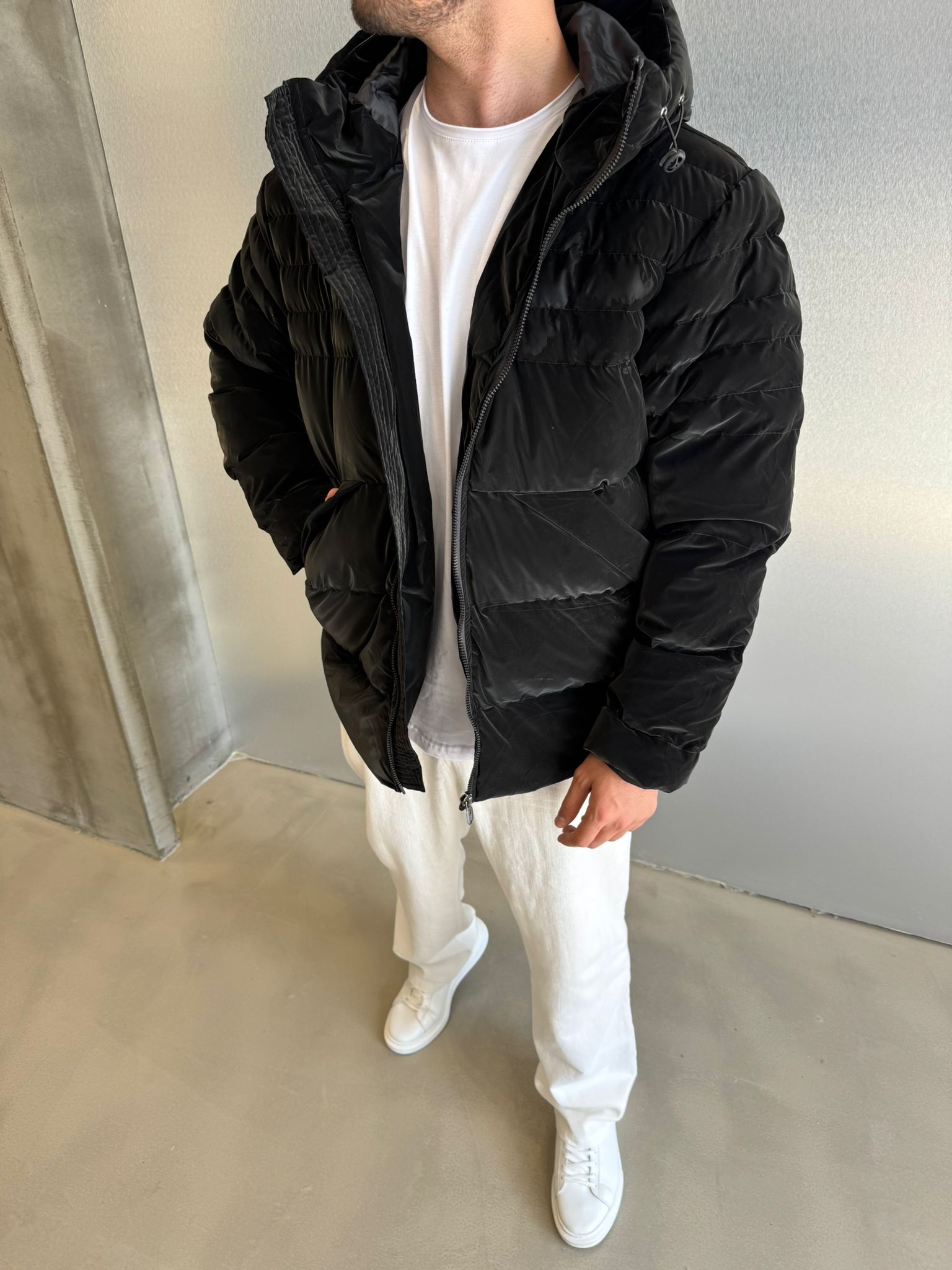 Siyah Nova Kumaş Kapüşonlu Şişme Mont