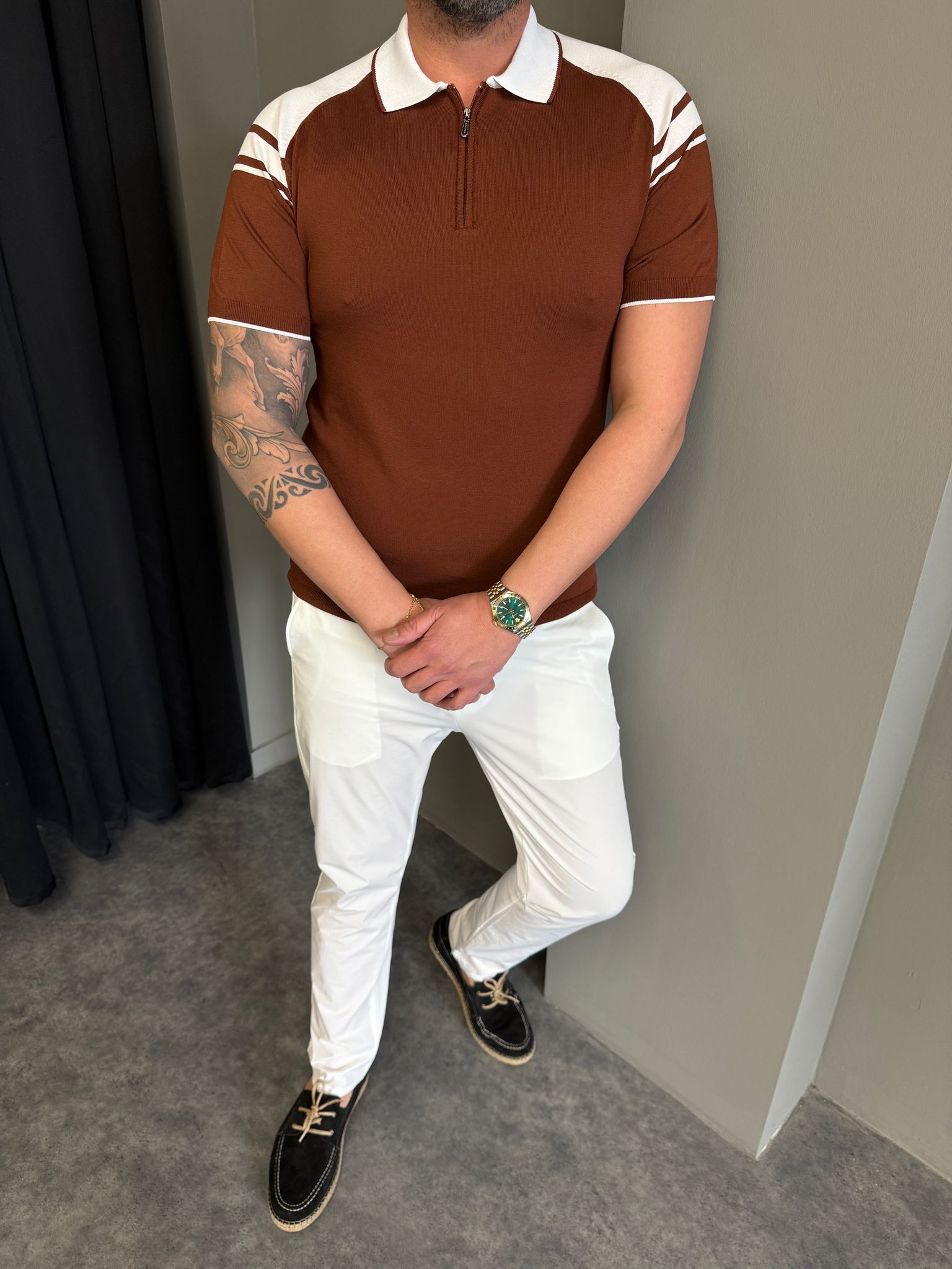 Kahverengi Parçalı T-Shirt