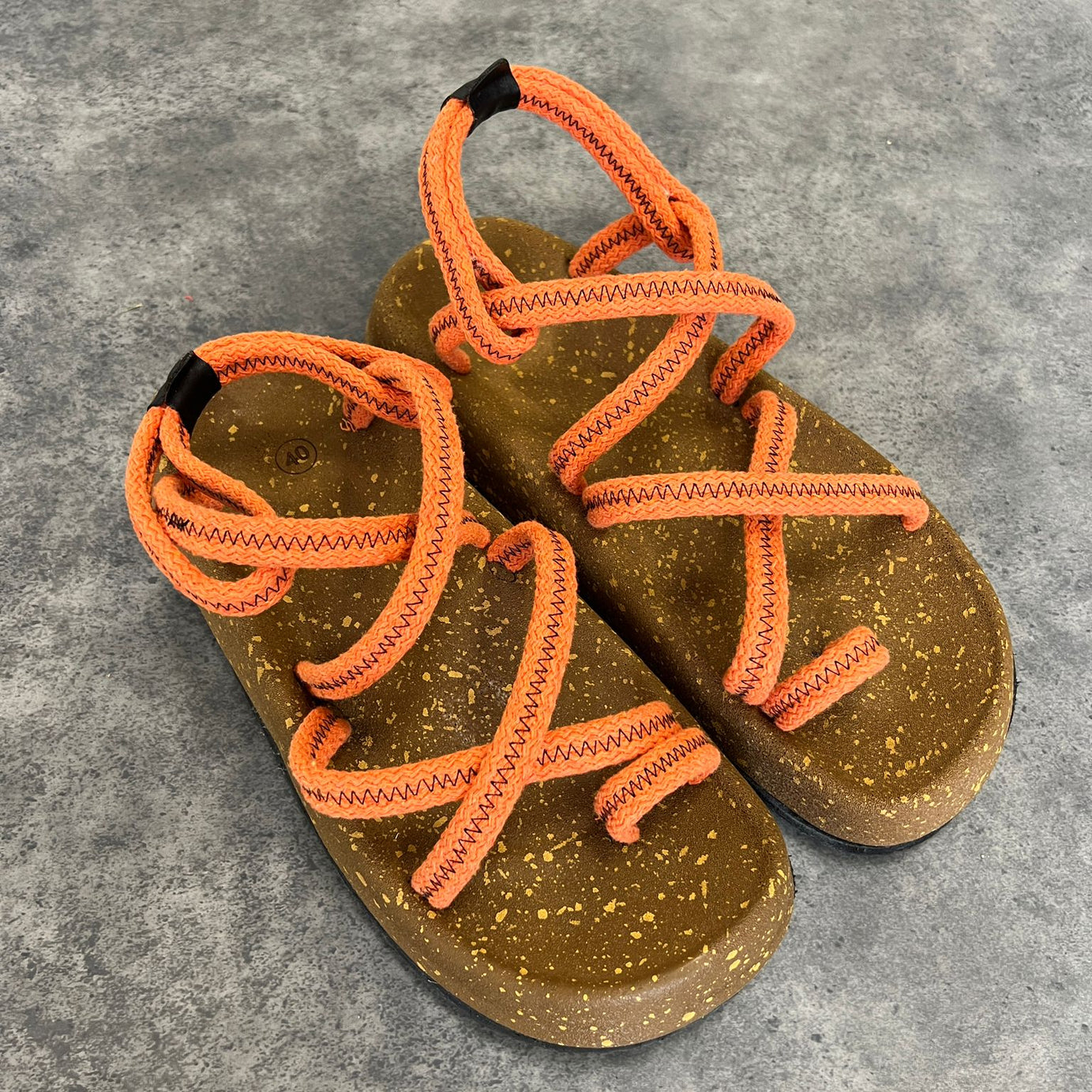 Turuncu Yüksek Taban Sandalet