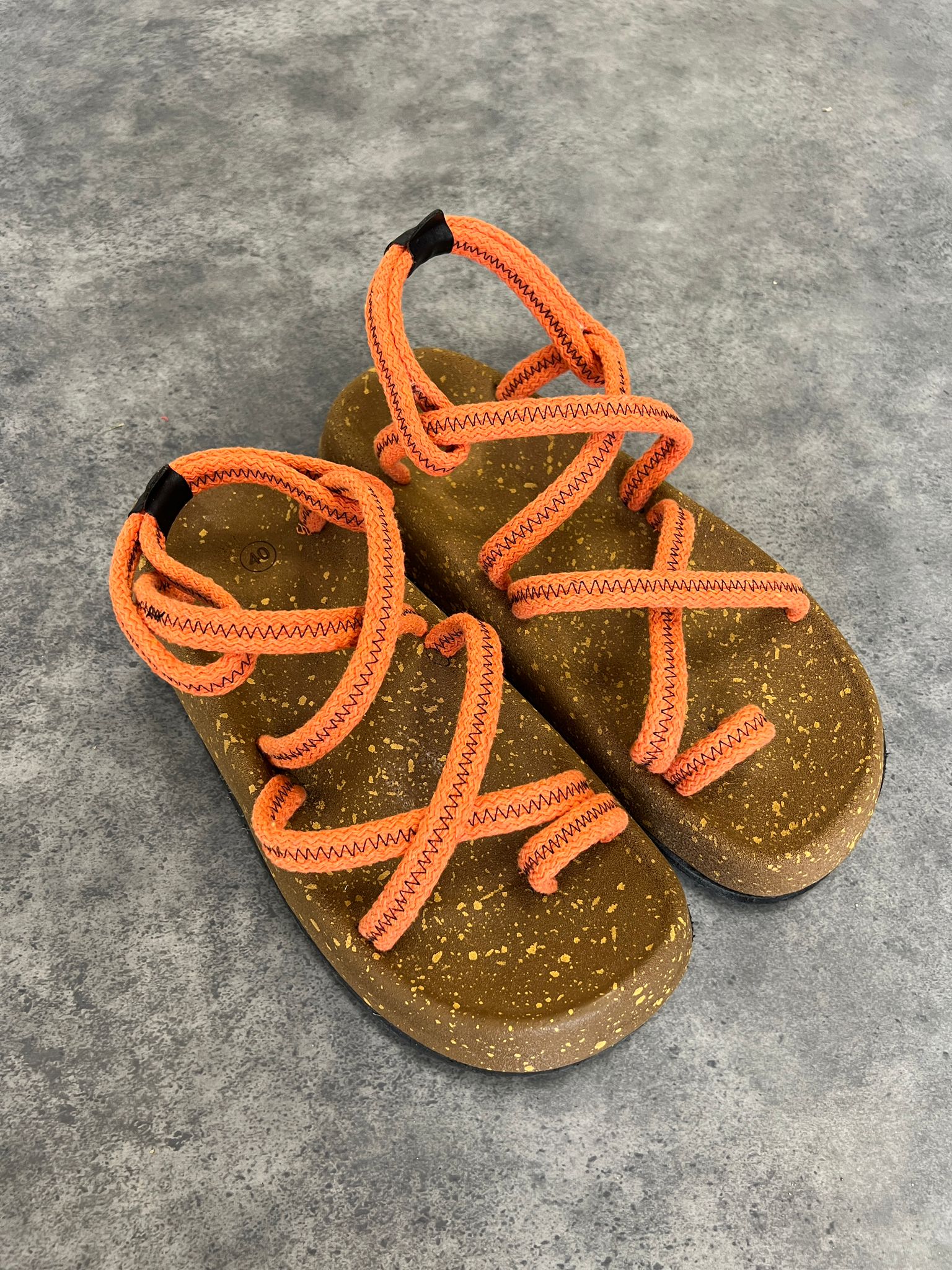 Turuncu Yüksek Taban Sandalet