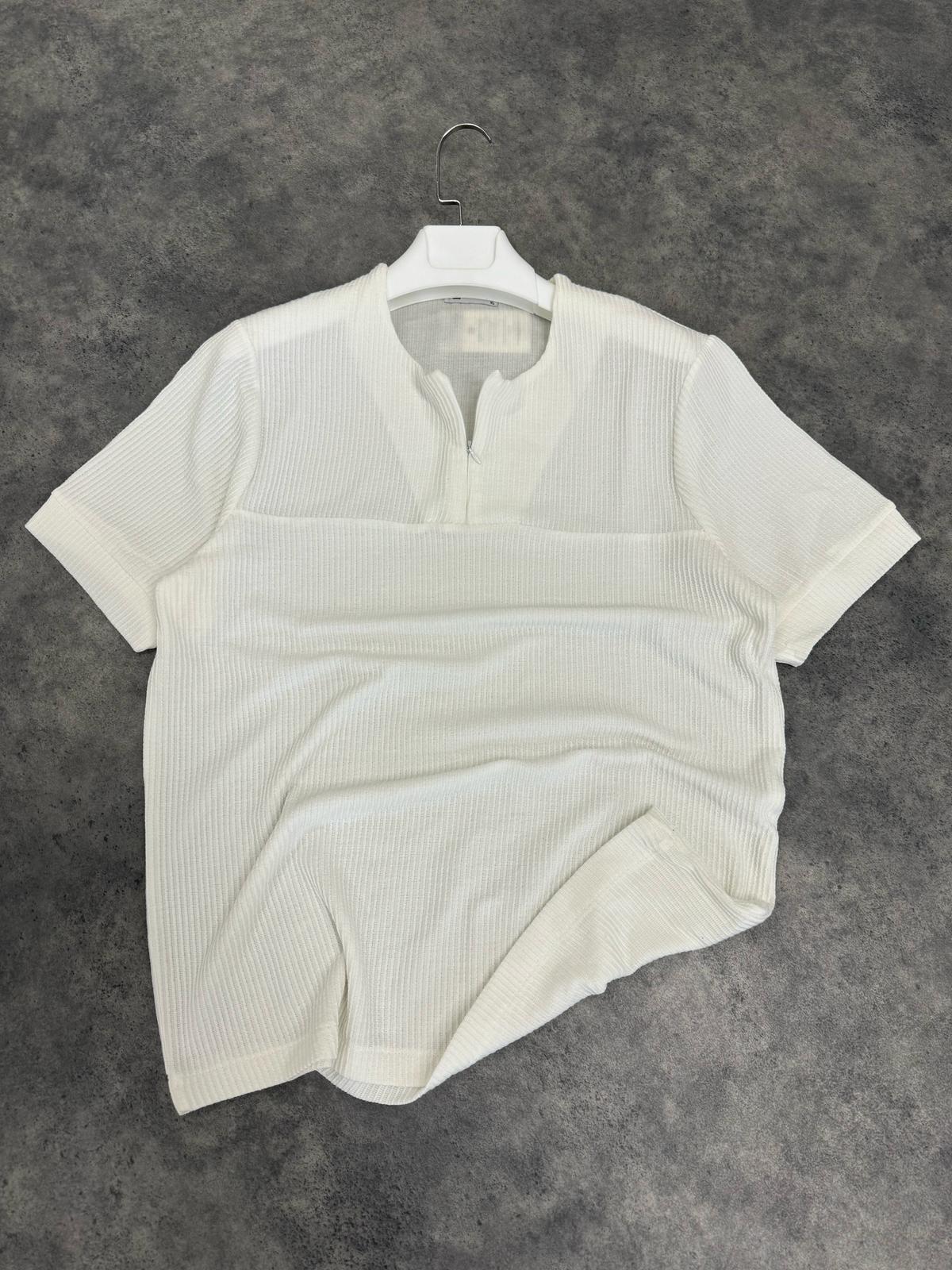 Beyaz Bebe Yaka T-Shirt