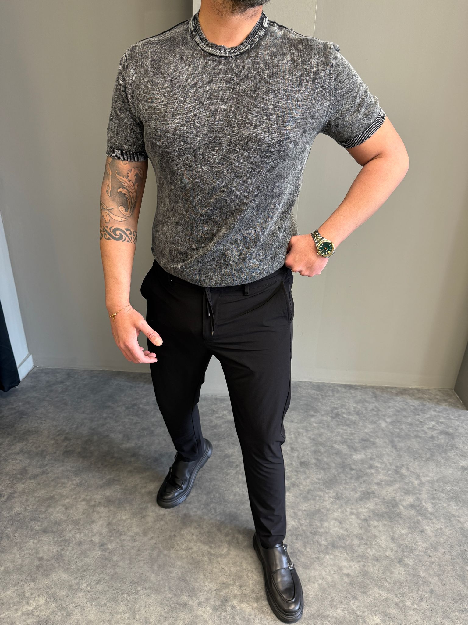 Yıkamalı Siyah T-Shirt