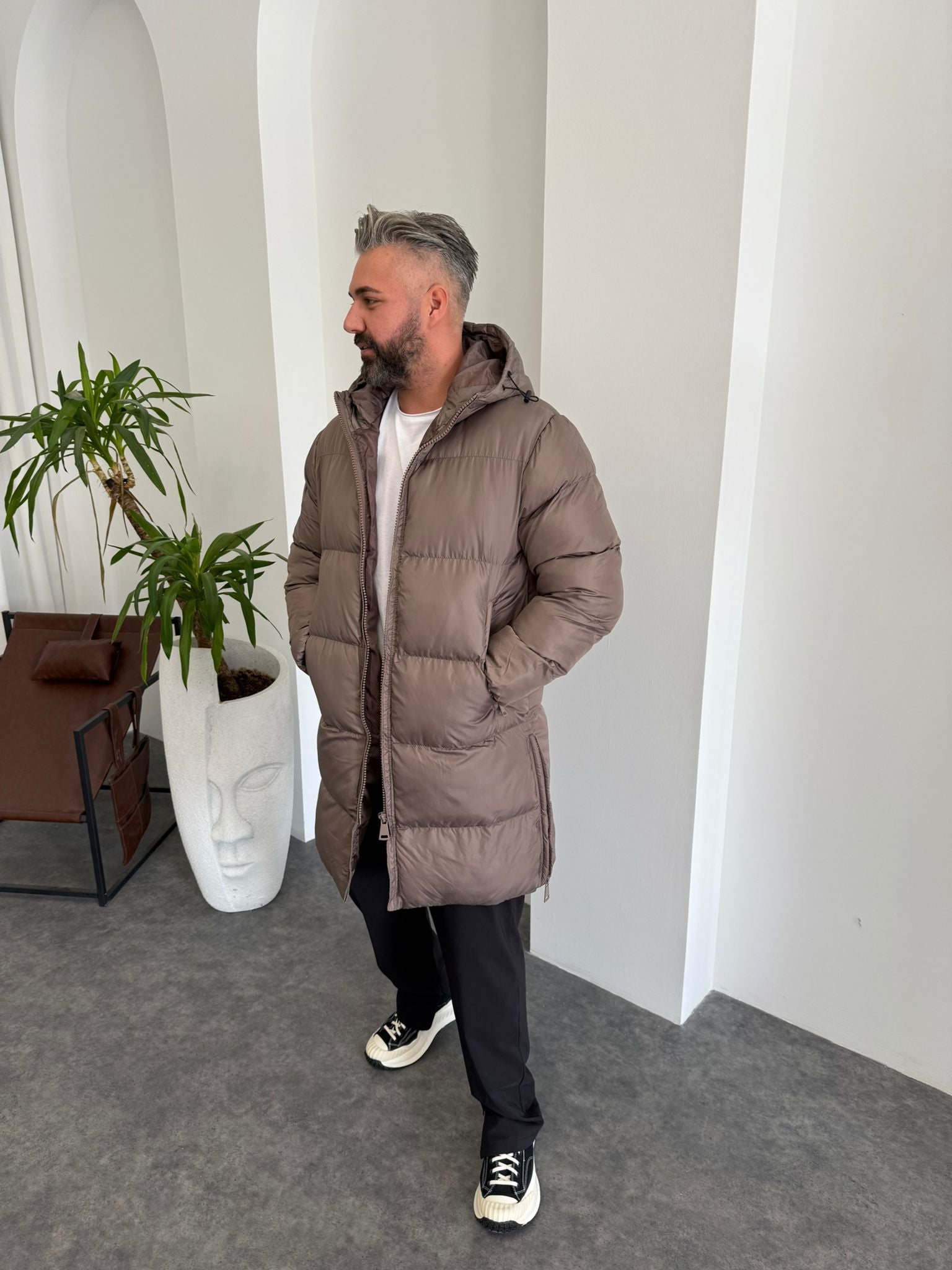 Fermuarlı Krem Uzun Şişme Mont